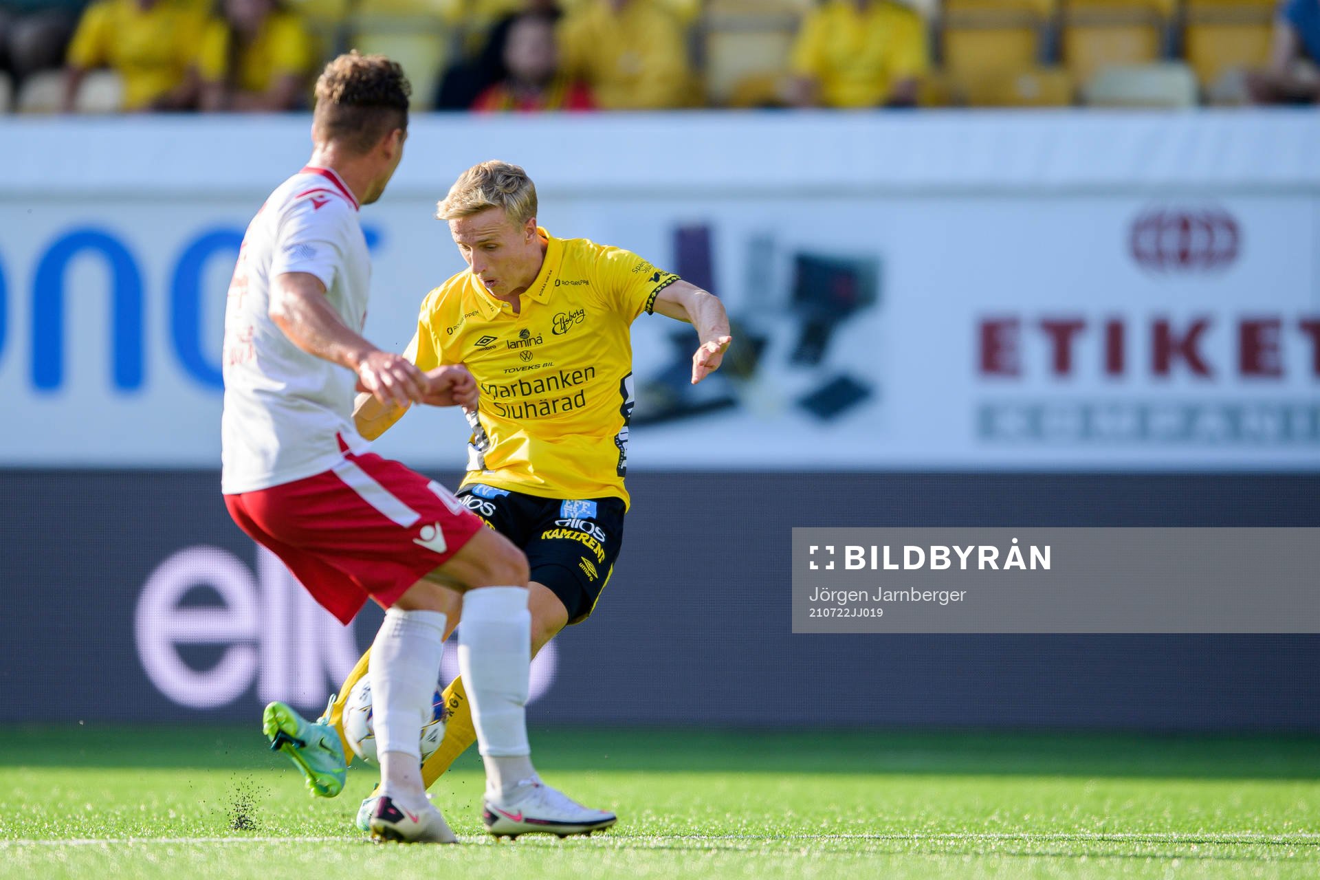 Jeppe Møldrup Okkels of Elfsborg scores the 2-0 goal
