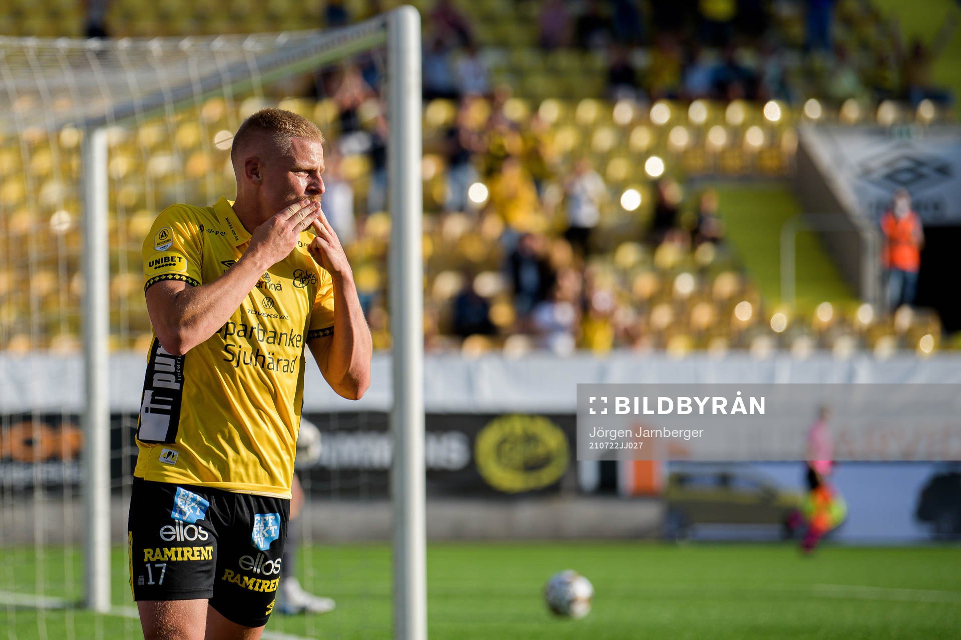 Per Frick of Elfsborg celebrates the 3-0m