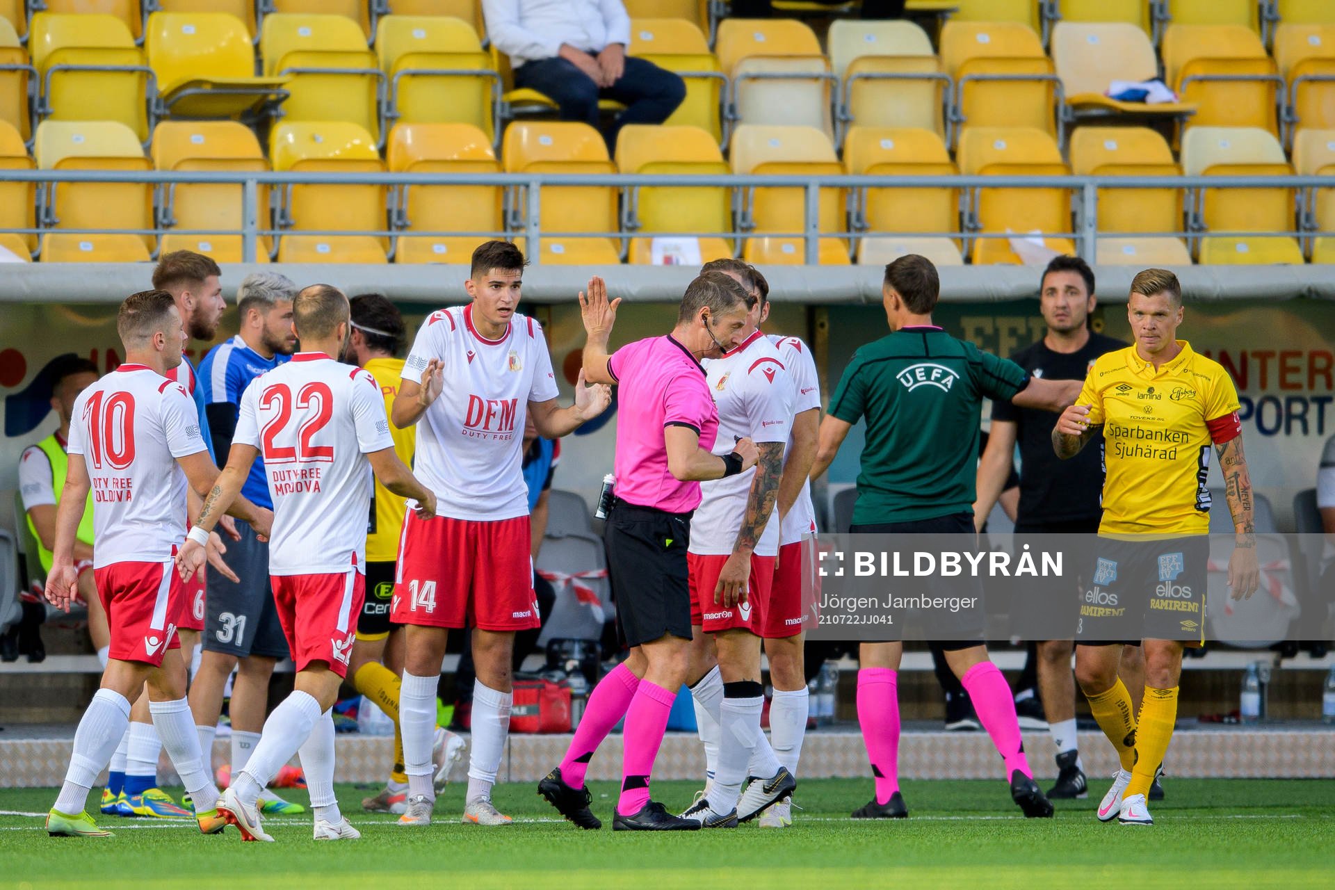 Vadim Dijinari of Milsami Orheis receives a red card