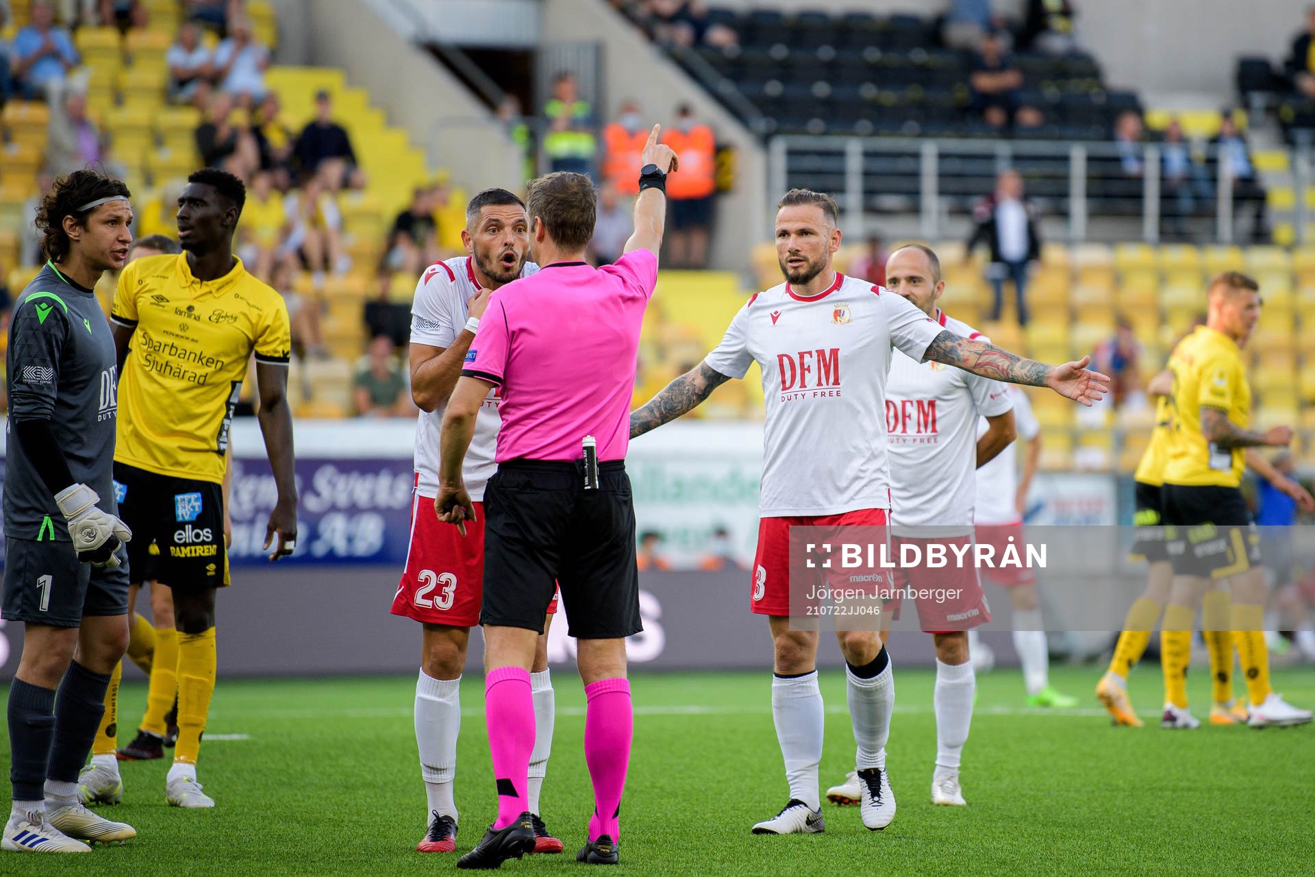 Vadim Dijinari of Milsami Orheis receives a red card