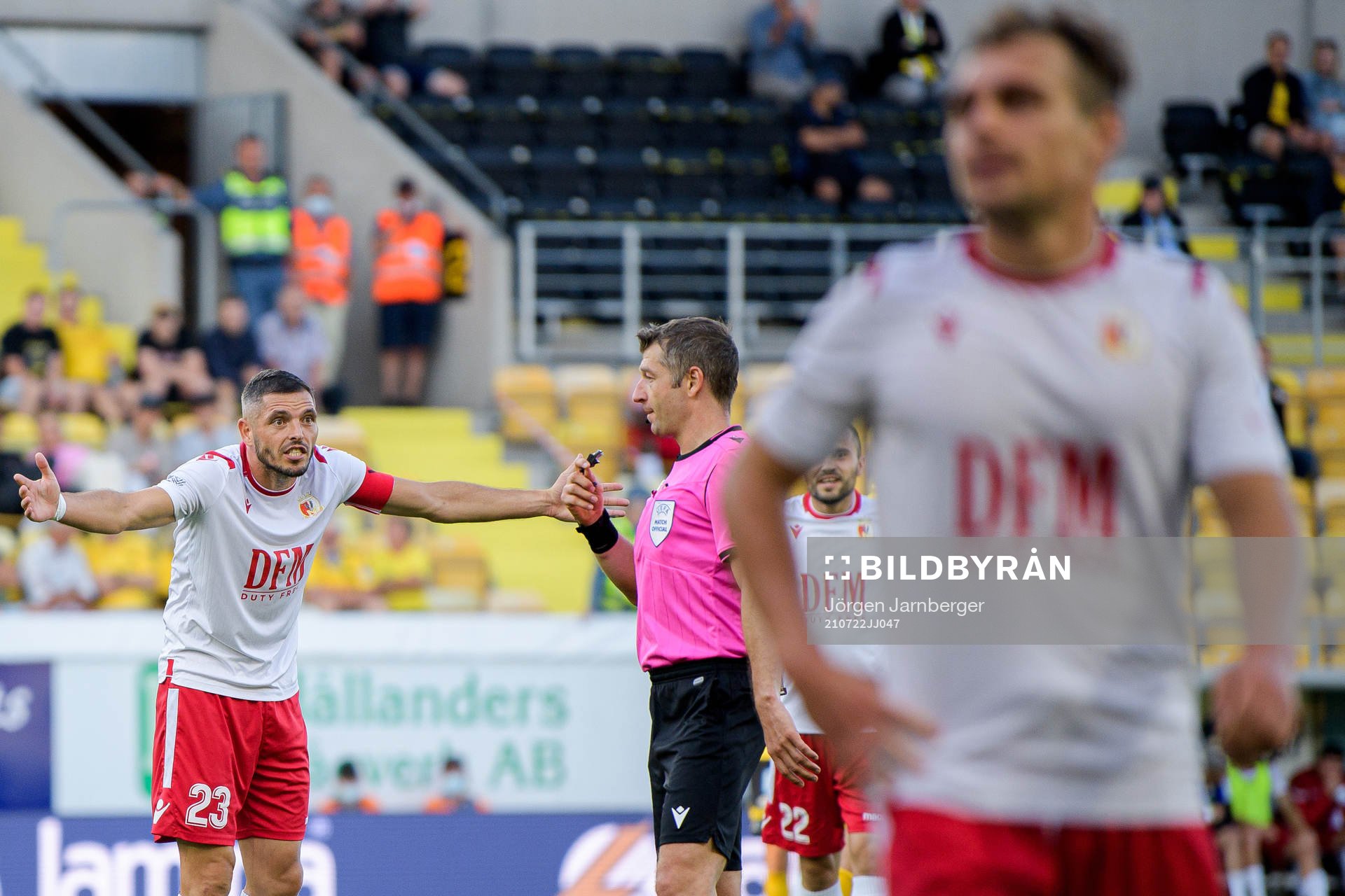 Vadim Dijinari of Milsami Orheis receives a red card