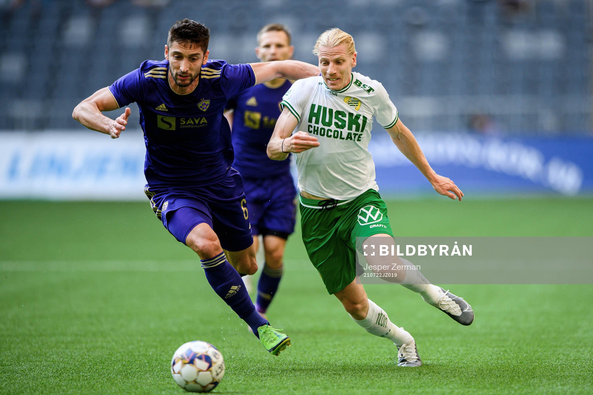 Ilija Martinovic of Maribor and Gustav Ludwigson of Hammarby