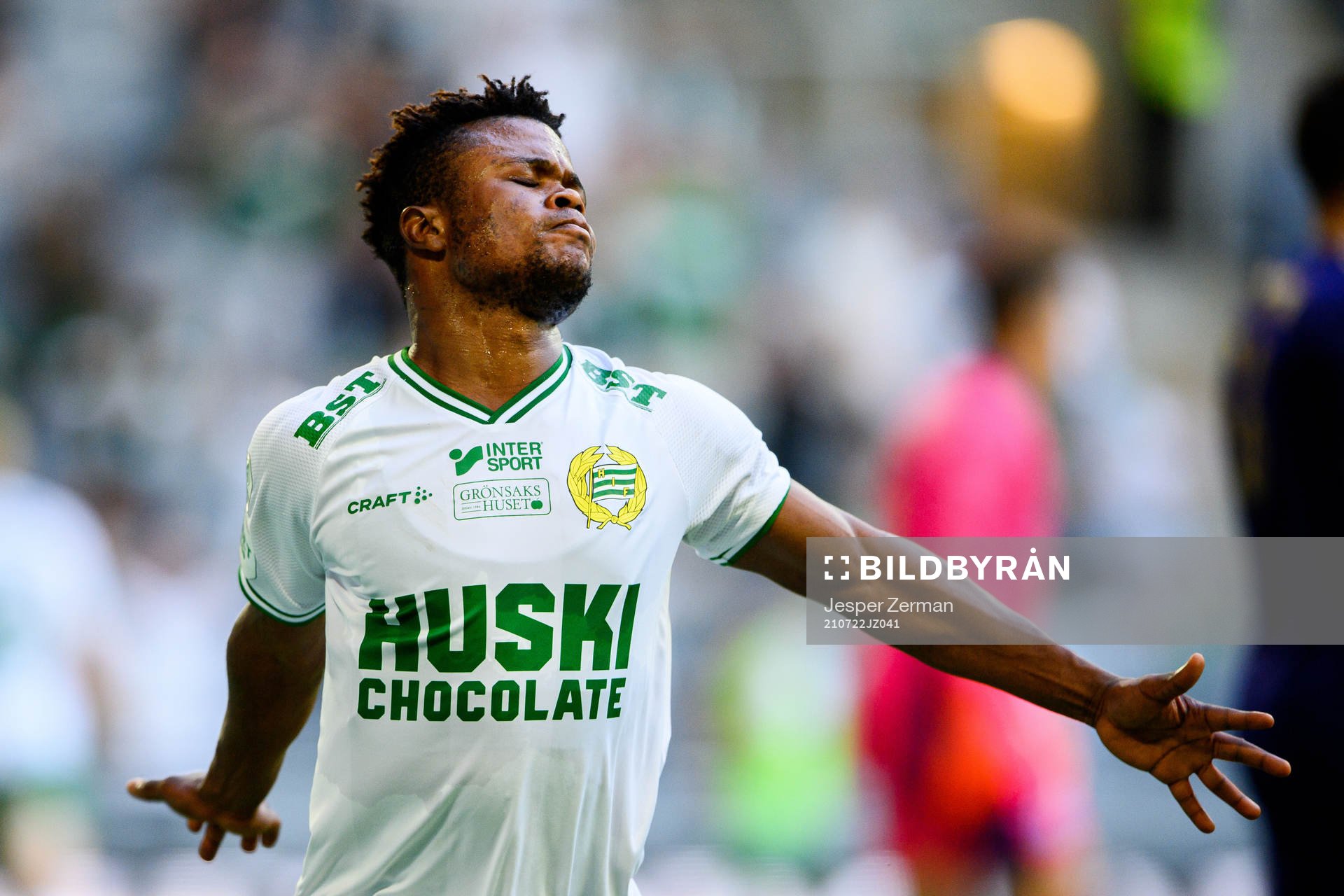 Akinkunmi Amoo of Hammarby celebrates the 2-1 goal by