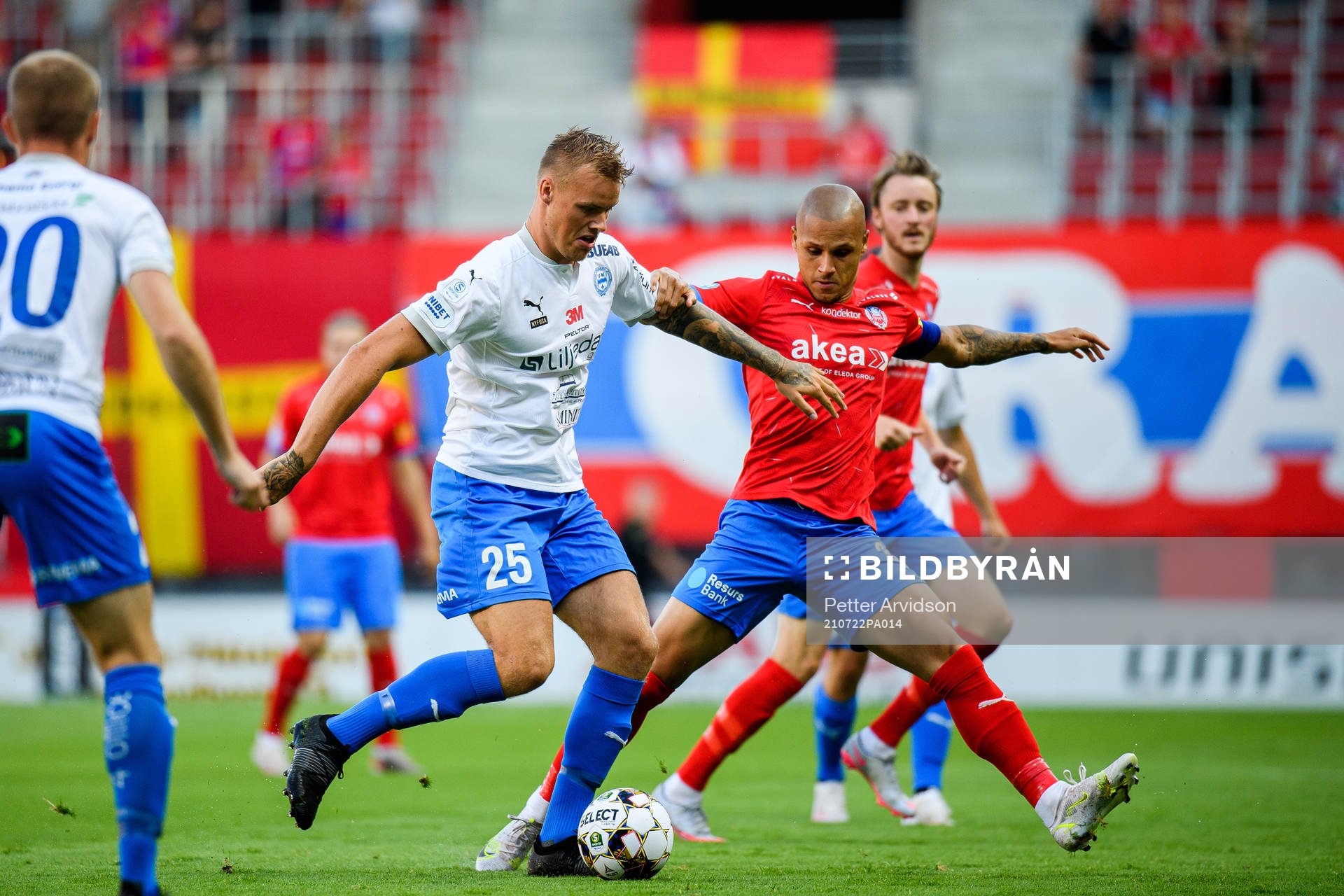 Värnamos Victor Eriksson och Helsingborgs Anthony van