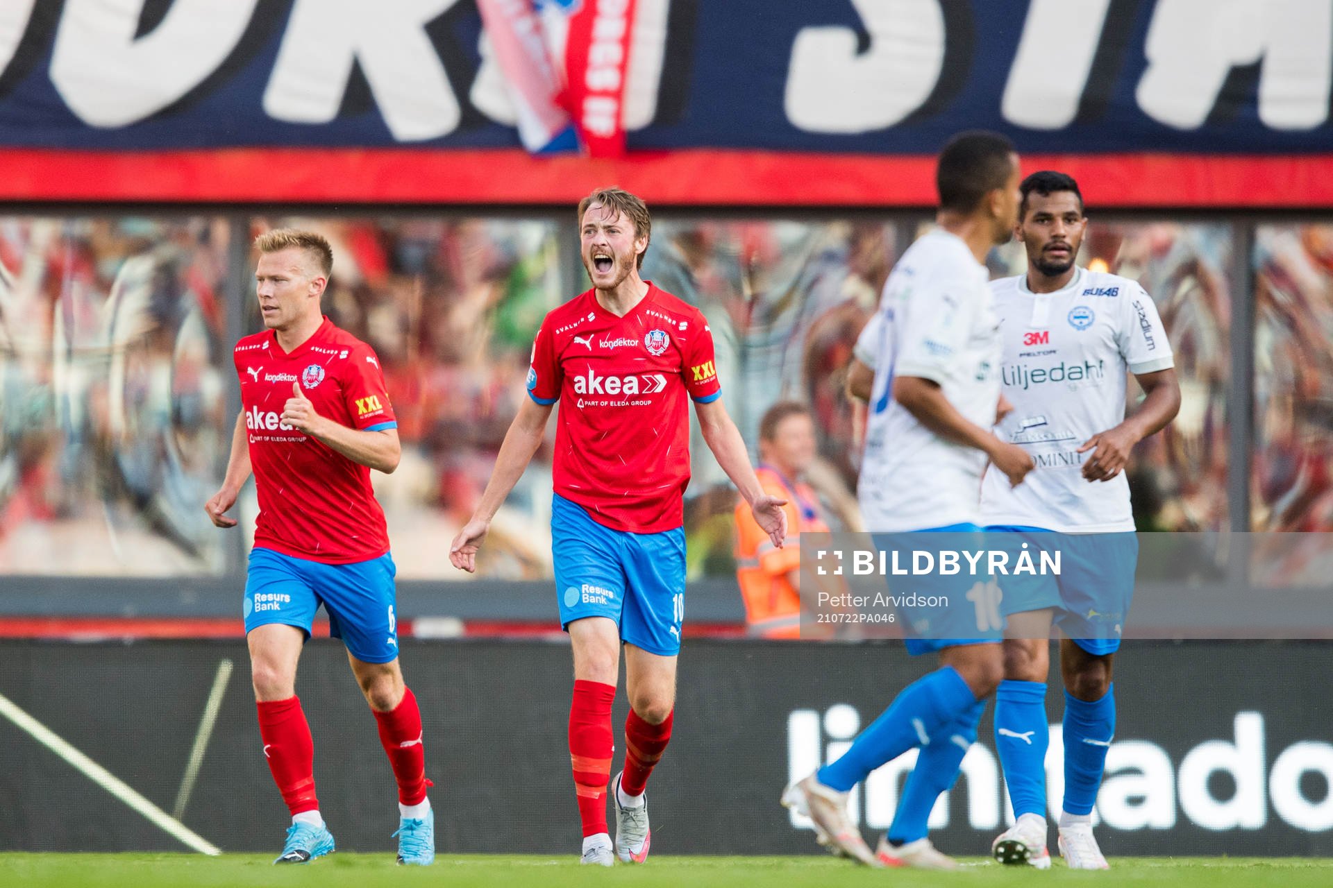 Helsingborgs Rasmus Jönsson reagerar