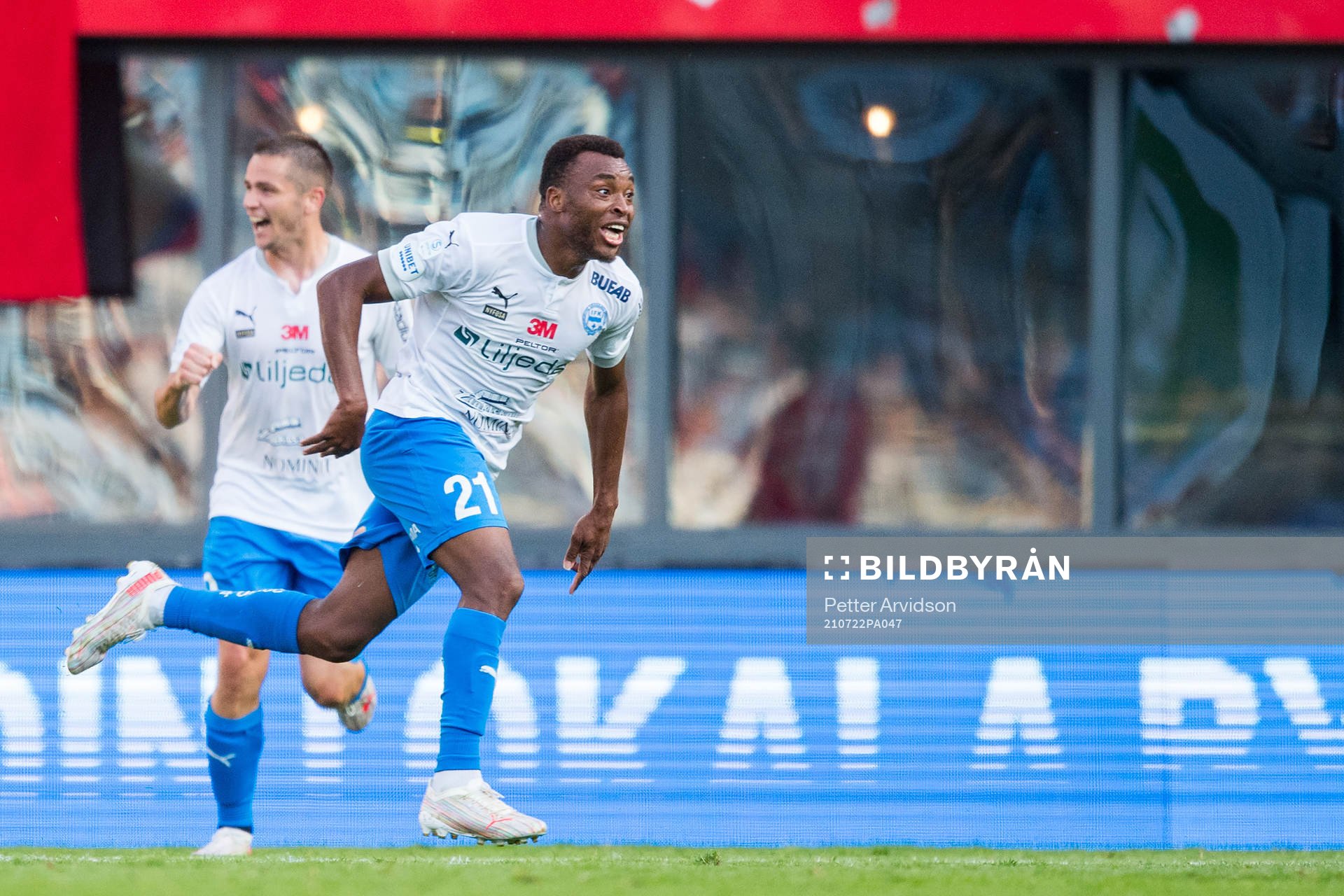 Värnamos Abdussalam Magashy jublar efter sitt 1-2 mål under fotbollsmatchen i Superettan mellan Helsingborg och Värnamo den 22 juli 2021 i Helsingborg.