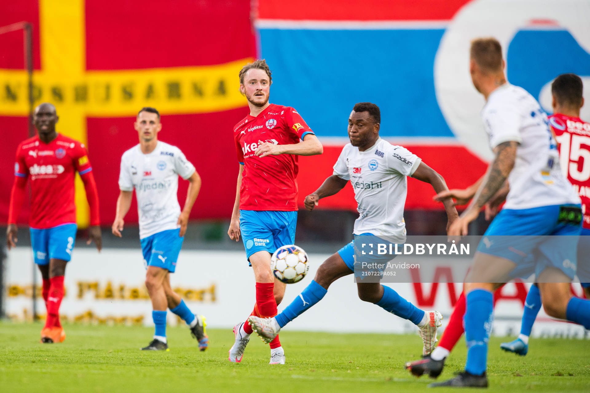 Helsingborgs Rasmus Jönsson och Värnamos Abdussalam