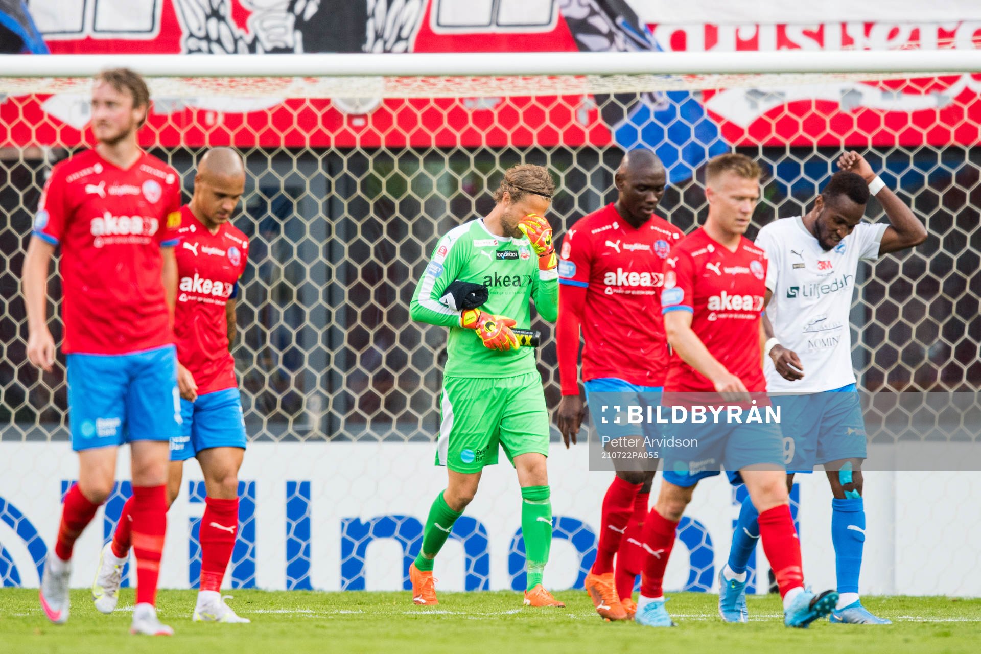 Helsingborgs målvakt Anders Lindegaard (m) deppar