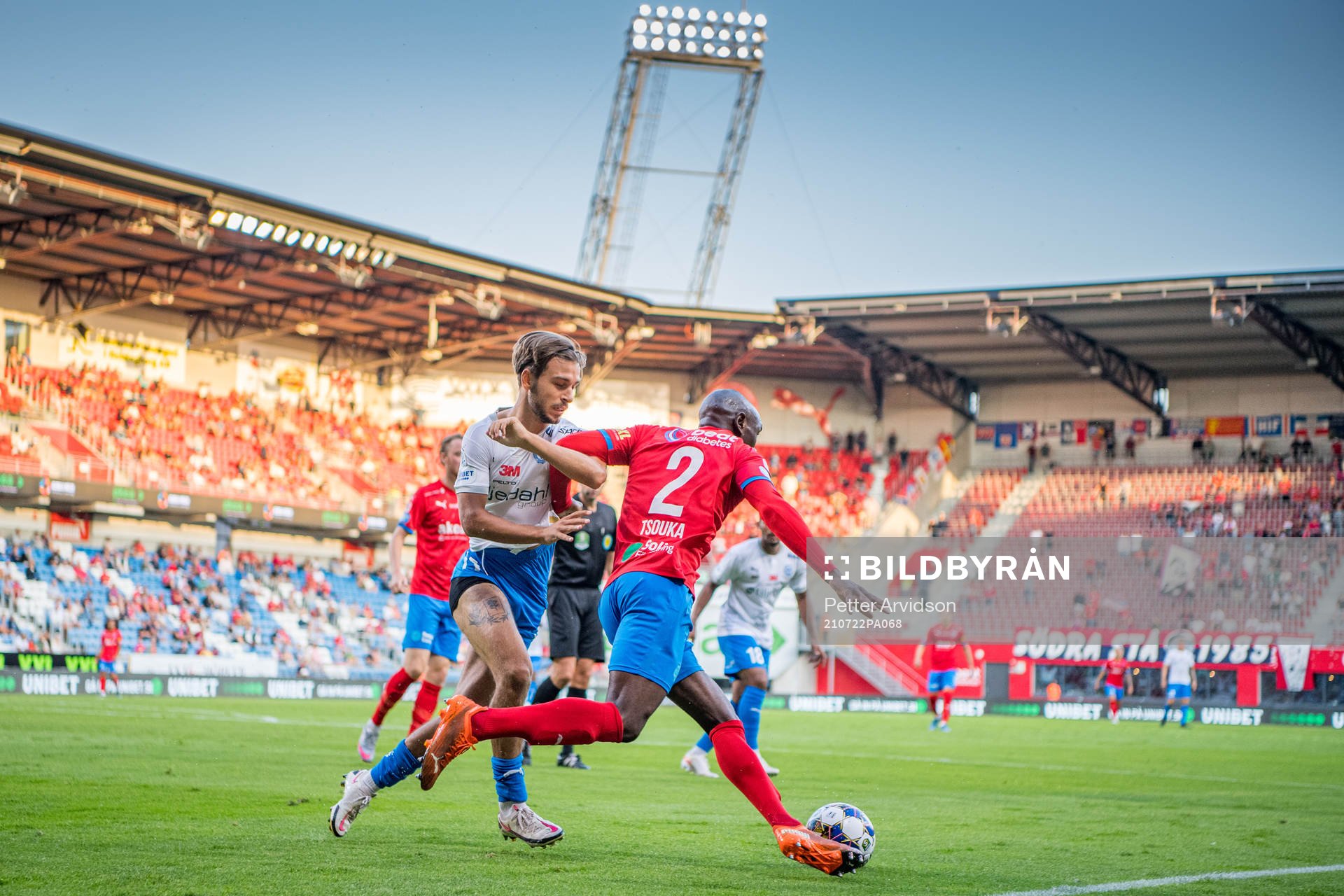 Värnamos Edvin Becirovic och Helsingborgs Ravy Tsouka-Dozi