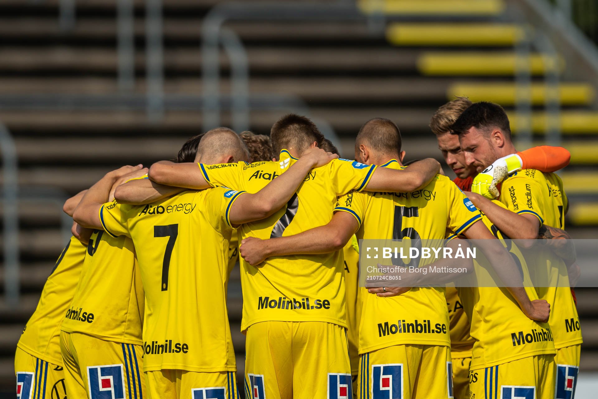 Sundsvalls spelare samlas inför fotbollsmatchen i Superettan mellan Landskrona och GIF Sundsvall den 24 juli 2021 i Landskrona. 