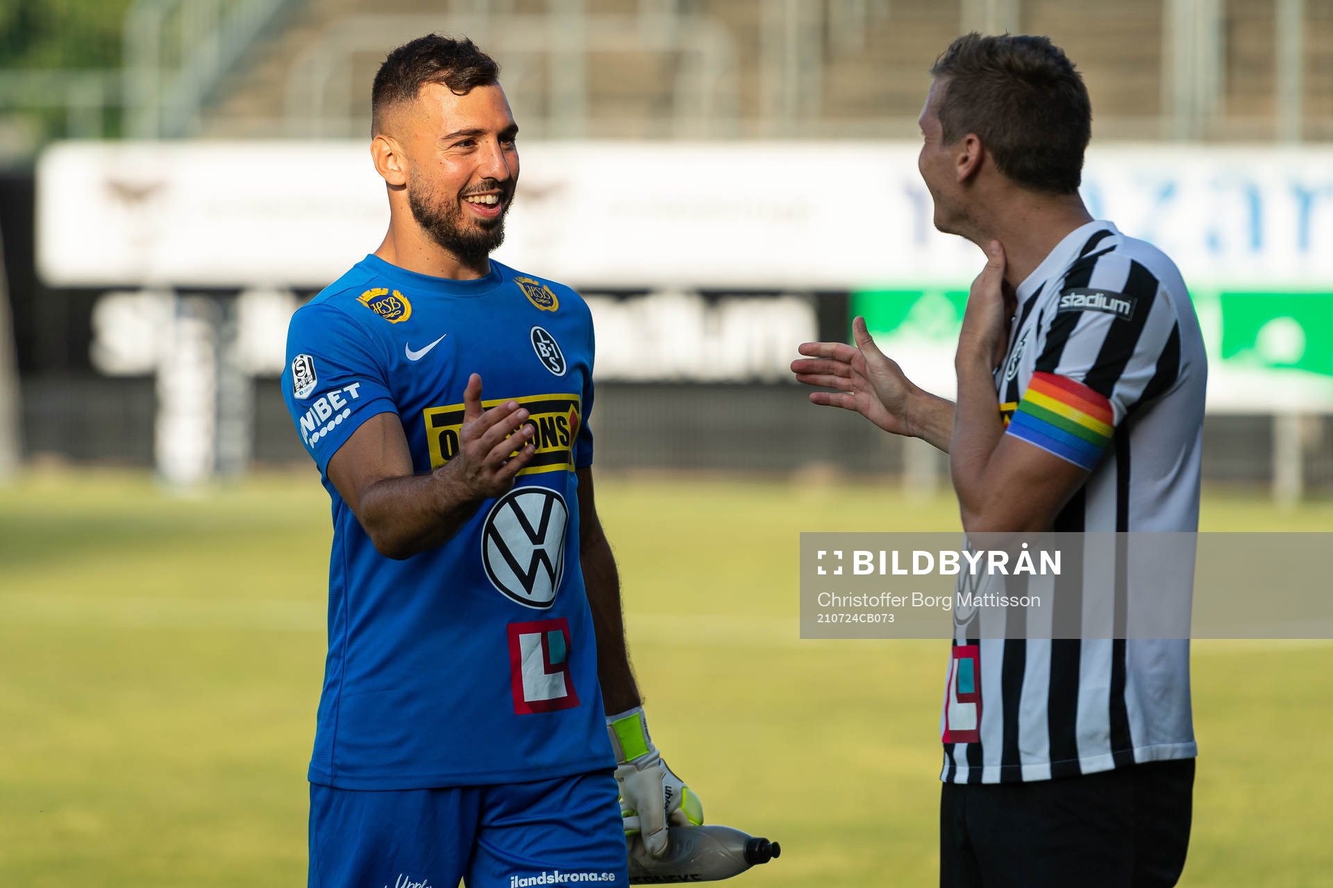 Landskronas målvakt Amr Kaddoura och Philip Andersson jublar efter fotbollsmatchen i Superettan mellan Landskrona och GIF Sundsvall den 24 juli 2021 i Landskrona.