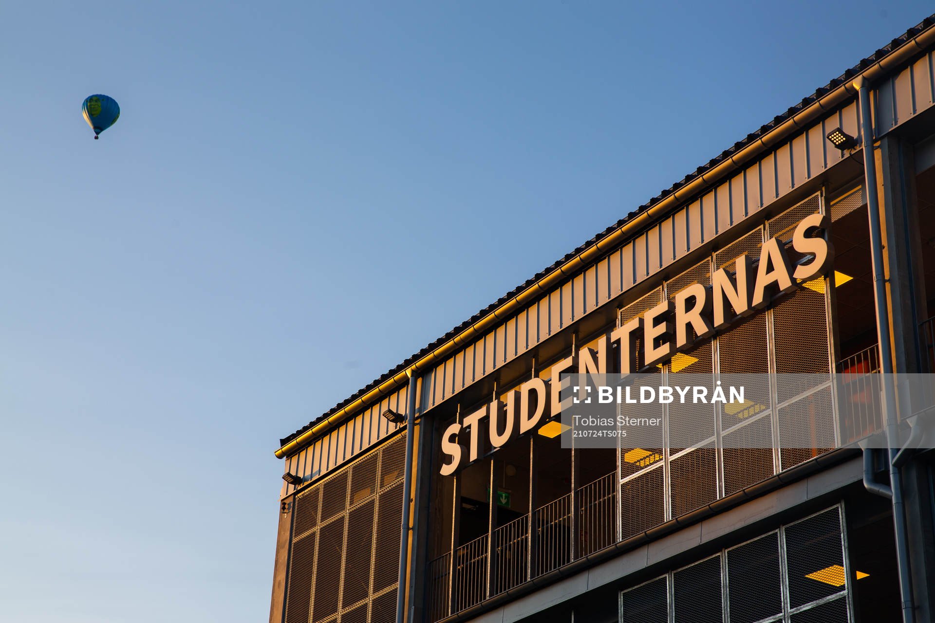 Studenternas skylt och en luftballong