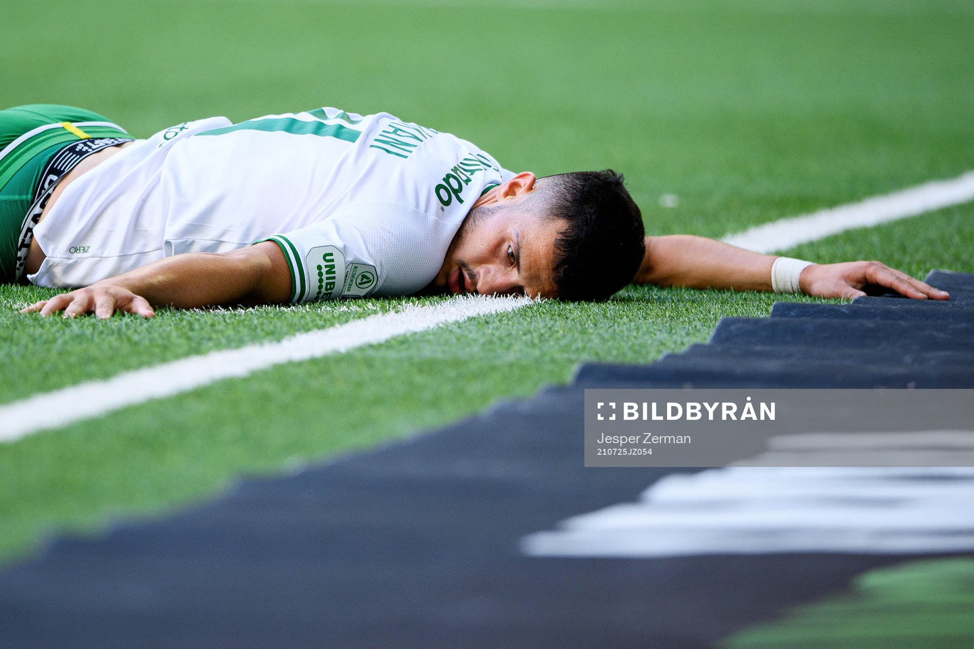 Hammarbys Astrit Selmani deppar