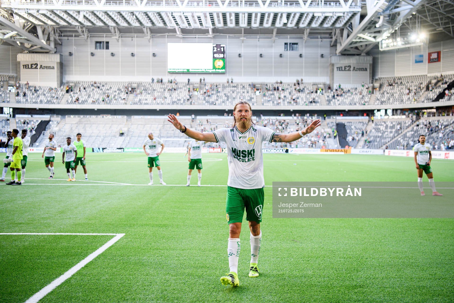 Hammarbys Bjørn Paulsen jublar efter fotbollsmatchen i Allsvenskan mellan Hammarby och IFK Norrköping den 25 juli 2021 i Stockholm. 