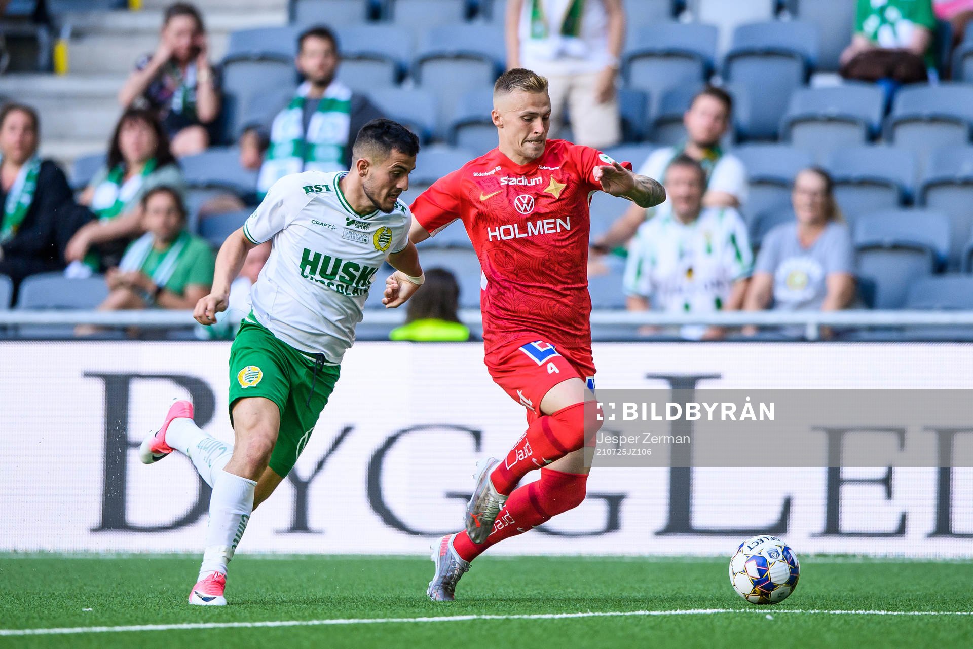 Hammarbys Astrit Selmani och IFK Norrköpings Marco Lund