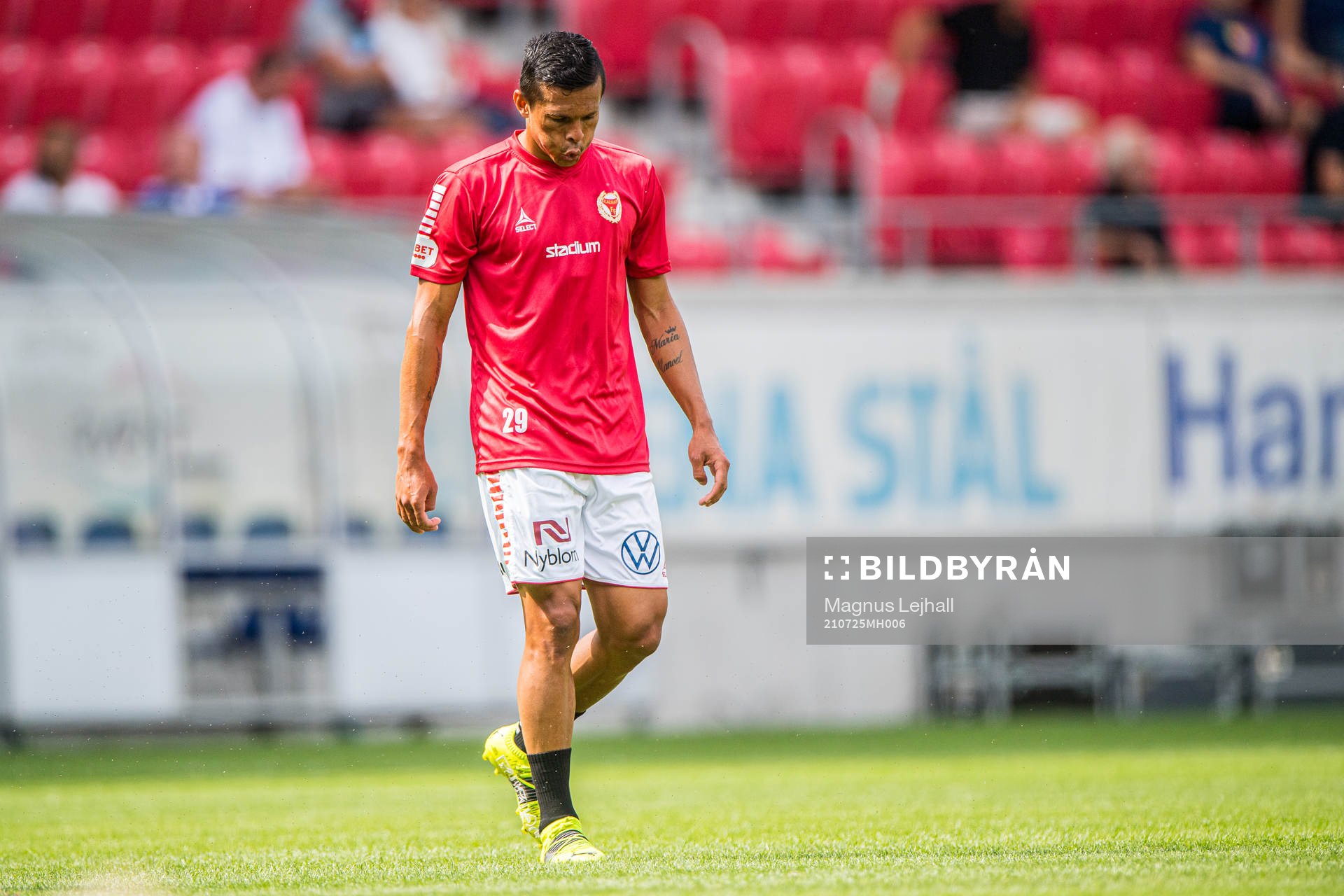 Kalmars Romario Pereira Sipiao deppar