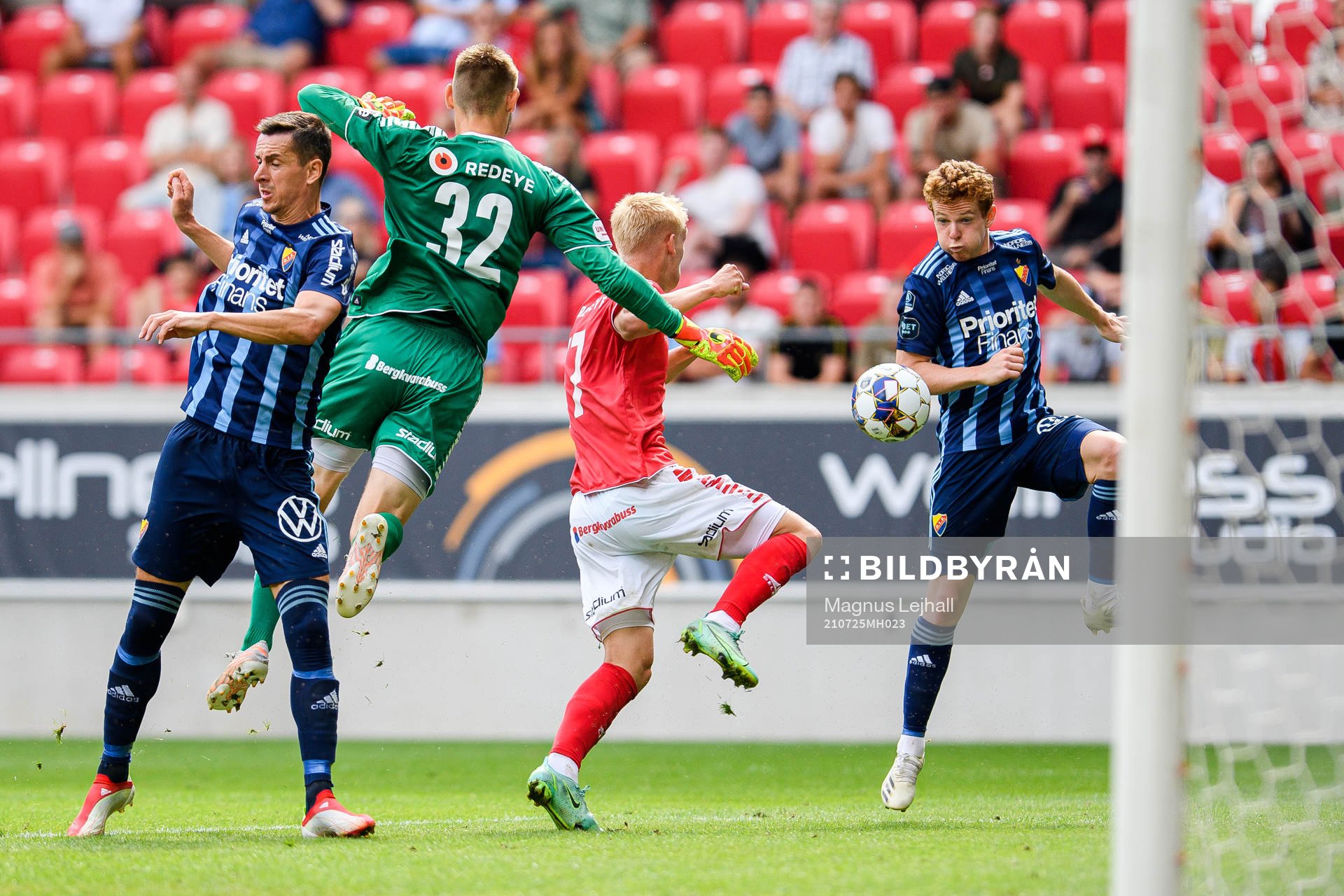 Djurgårdens Aslak Witry gör 0-1