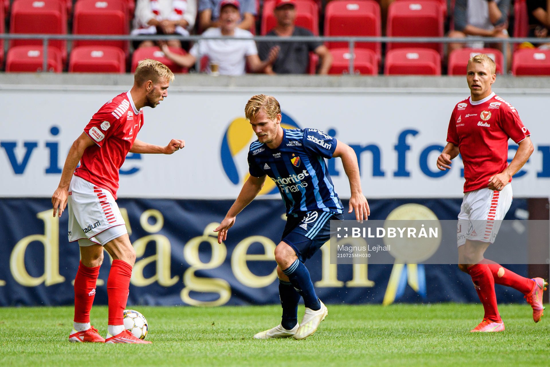 Kalmars Jonathan Ring och Djurgårdens Hampus Finndell