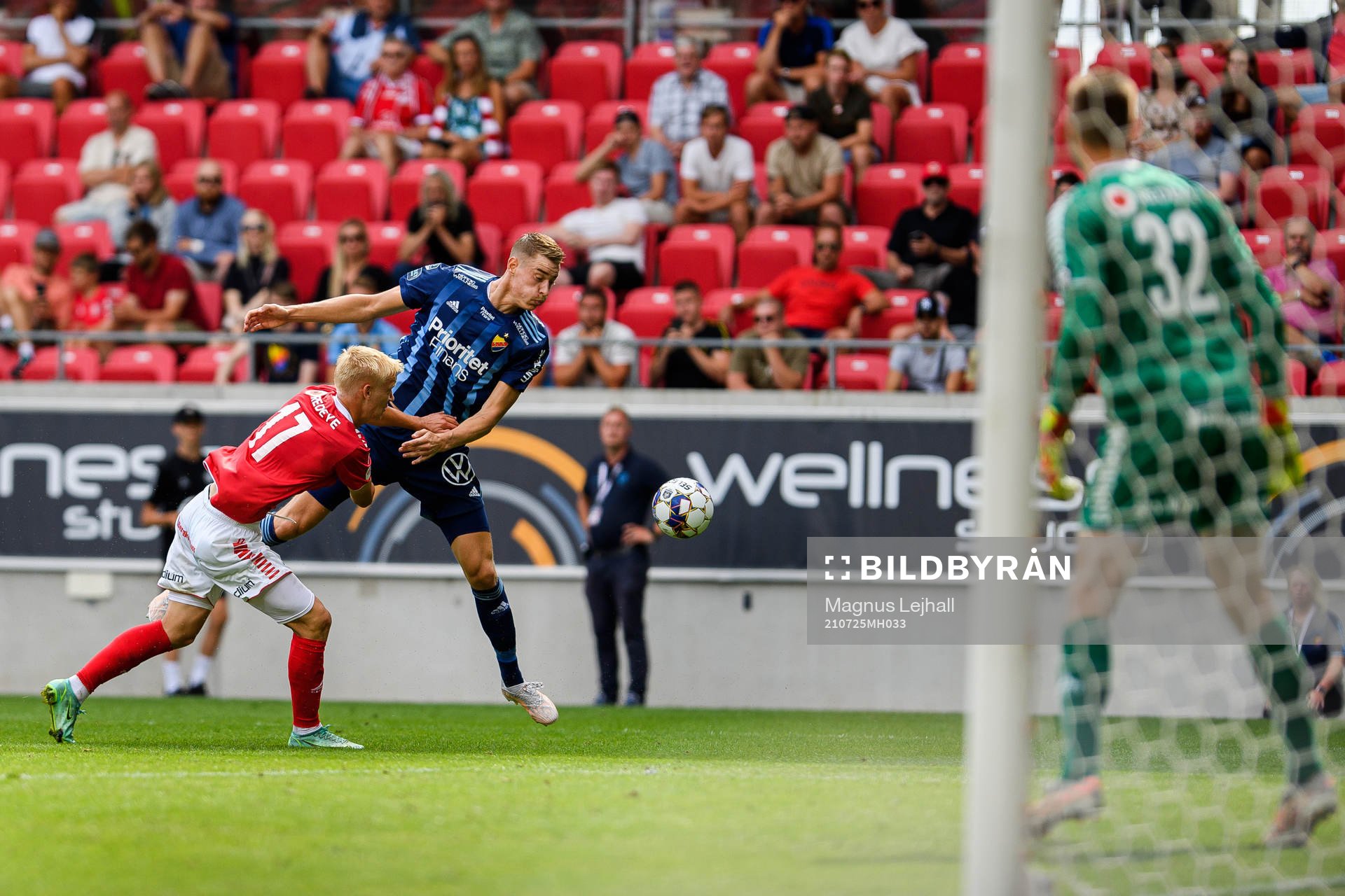 Djurgårdens Jesper Löfgren och Kalmars Carl Gustafsson