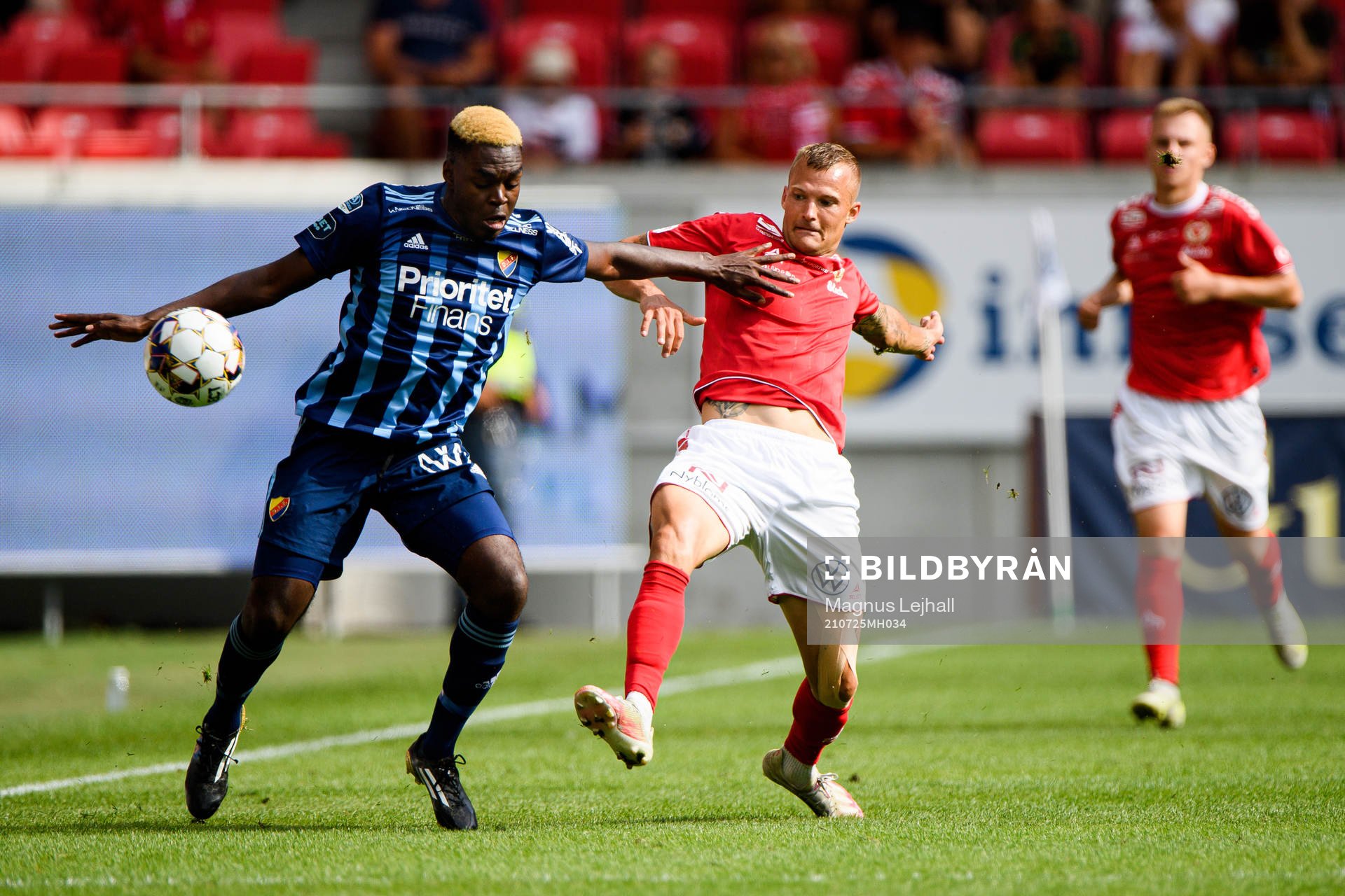 Djurgårdens Joel Asoro och Kalmars Rasmus Sjöstedt