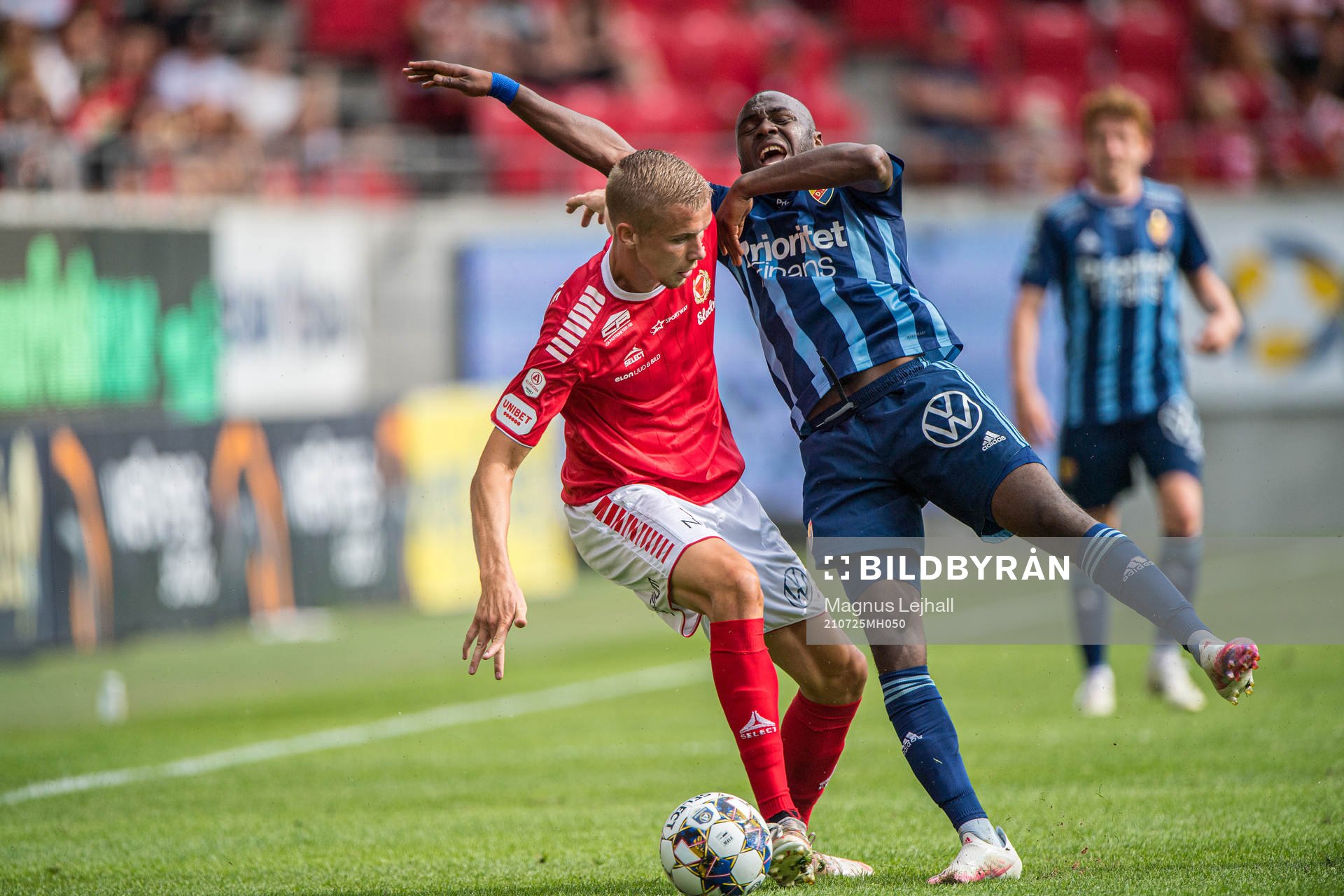 Kalmars Johan Stenmark och Djurgårdens Edward Chilufya