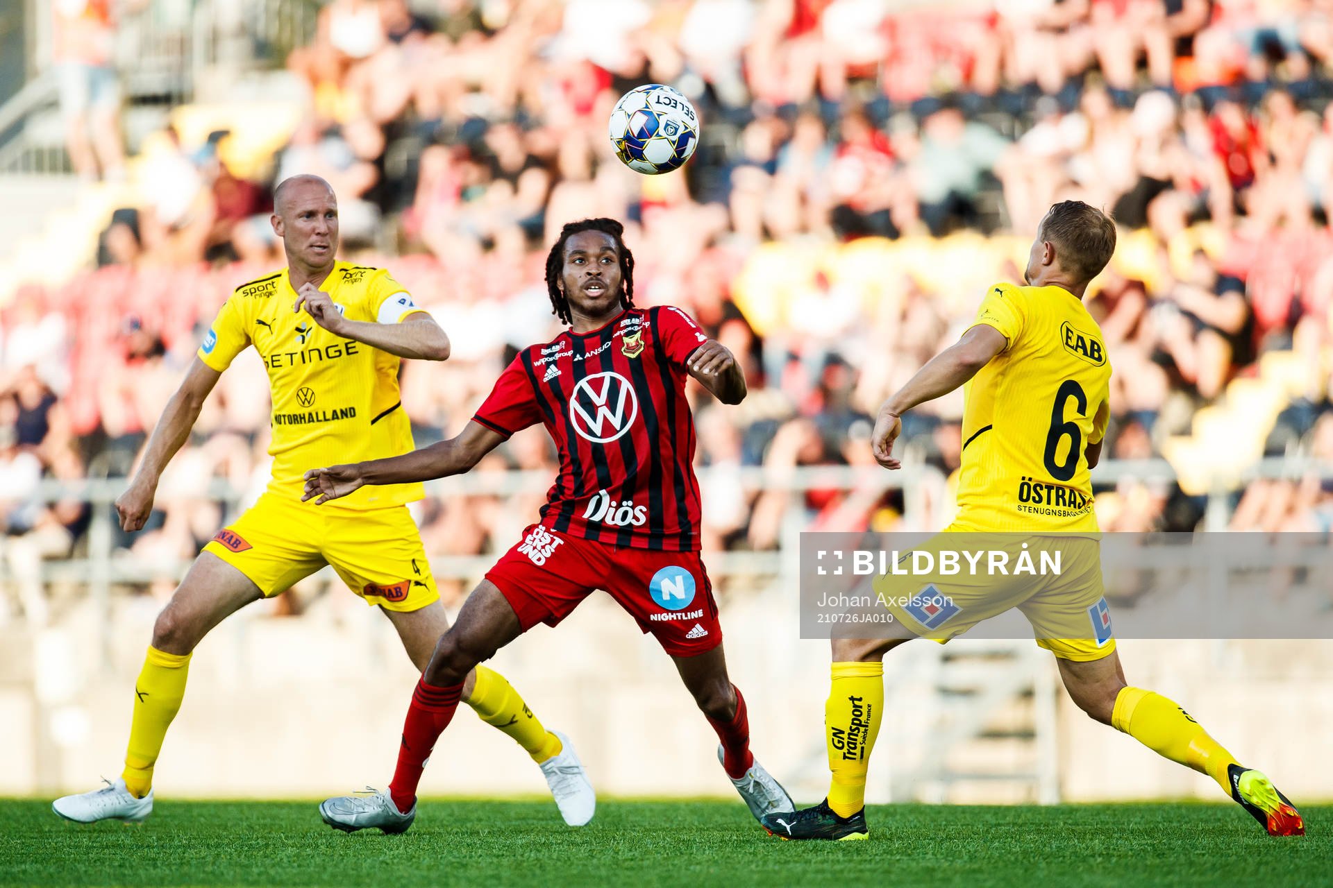 Östersunds Francis Jno-Baptiste mot Halmstads Andreas