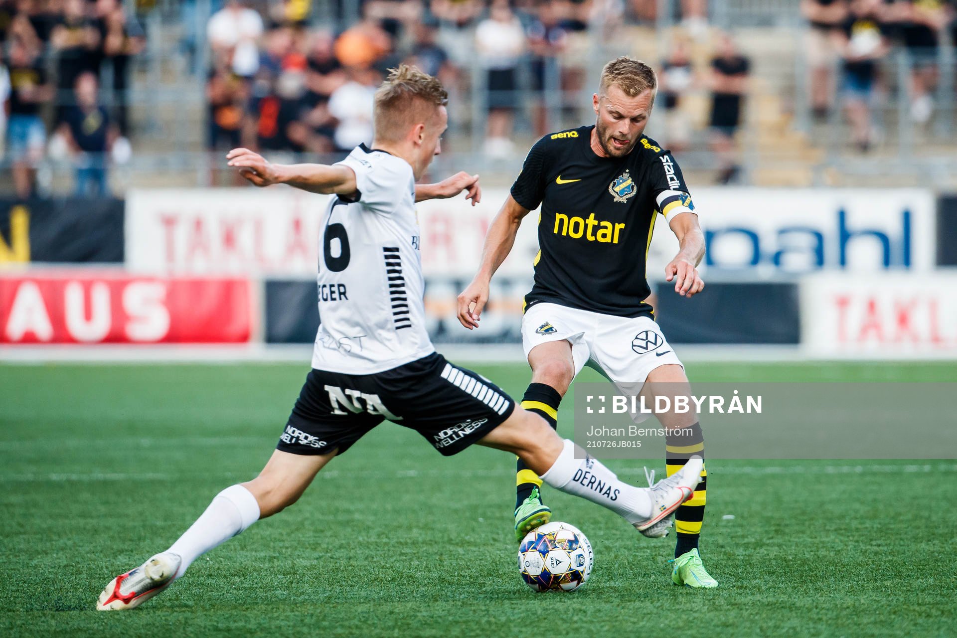 s Sebastian Larsson