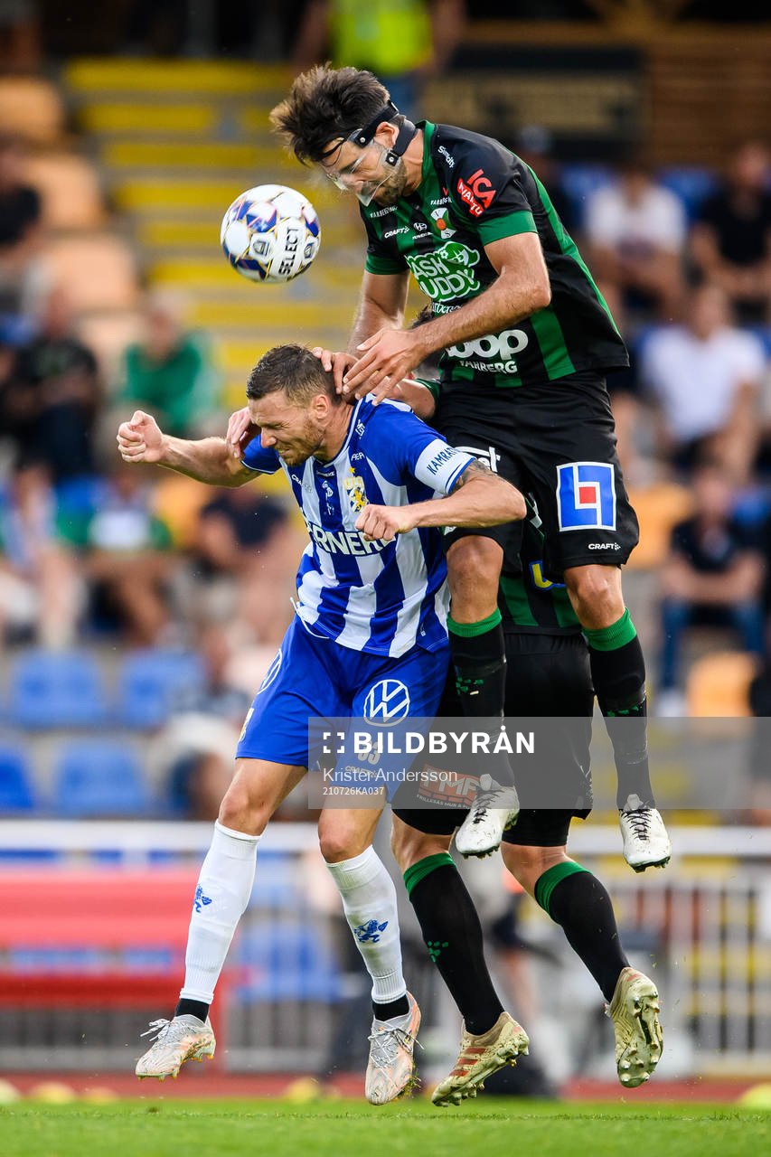 IFK Göteborgs Marcus Berg och Varbergs Oliver Stanisic