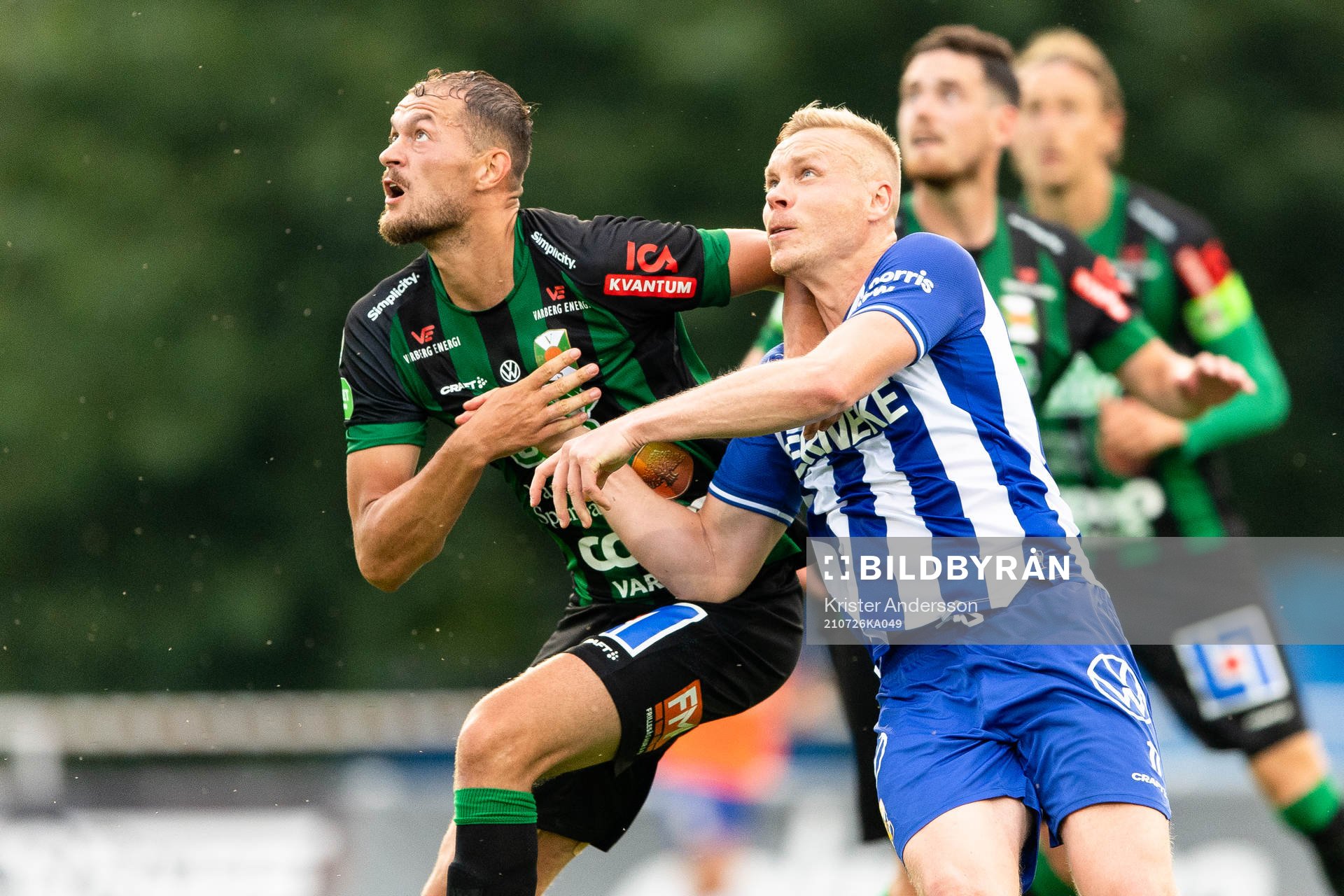 Varbergs Albert Ejupi och IFK Göteborgs Kolbeinn