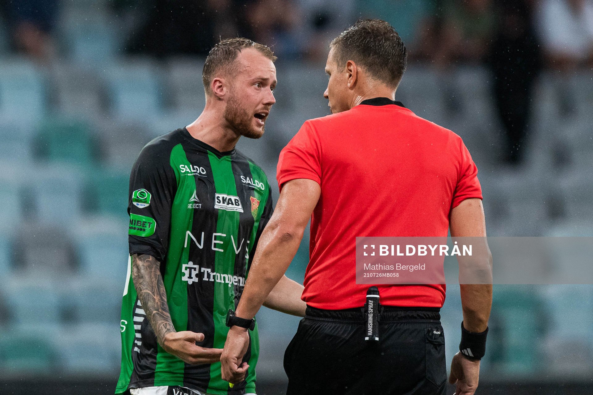 GAIS Daniel Sterner reagerar mot domare Martin