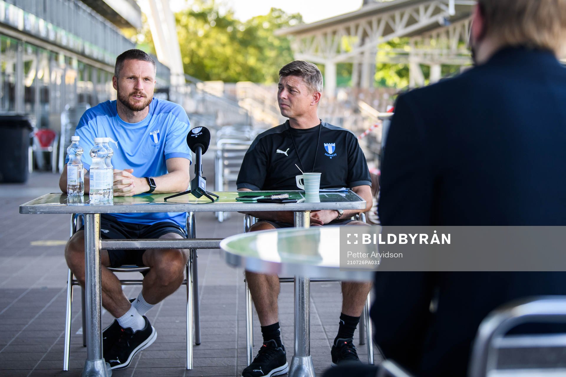 Lasse Nielsen and Jon Dahl Tomasson, head coach of Malmö FF