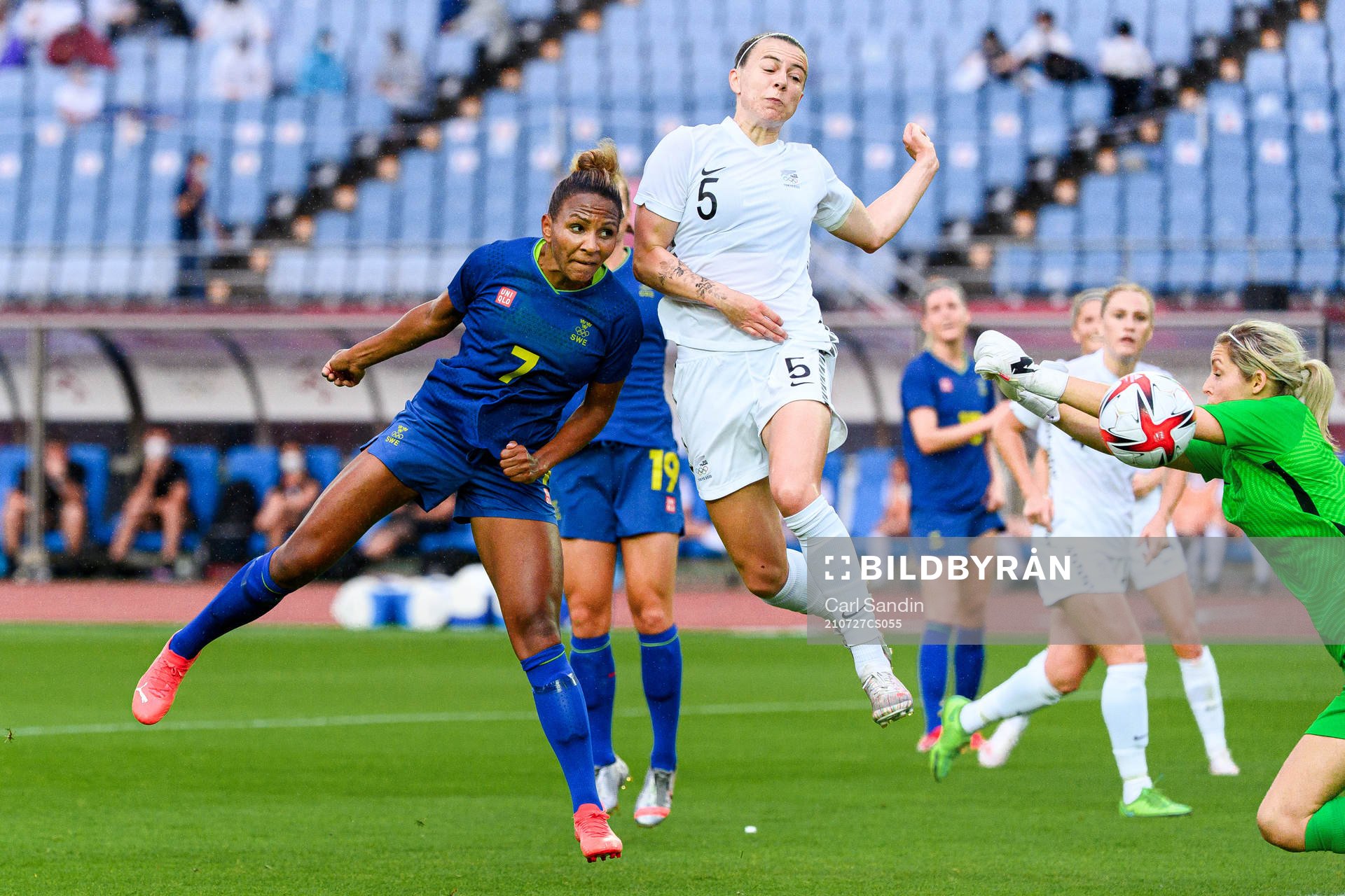 Madelen Janogy of Sweden scores the 0-2 goal behind Meikayla Moore and goalkeeper Erin Nayler of New Zealand in the women’s football match between New Zealand and Sweden during day 4 of the Tokyo 2020 Olympic Games on July 27, 2021 in Rifu.