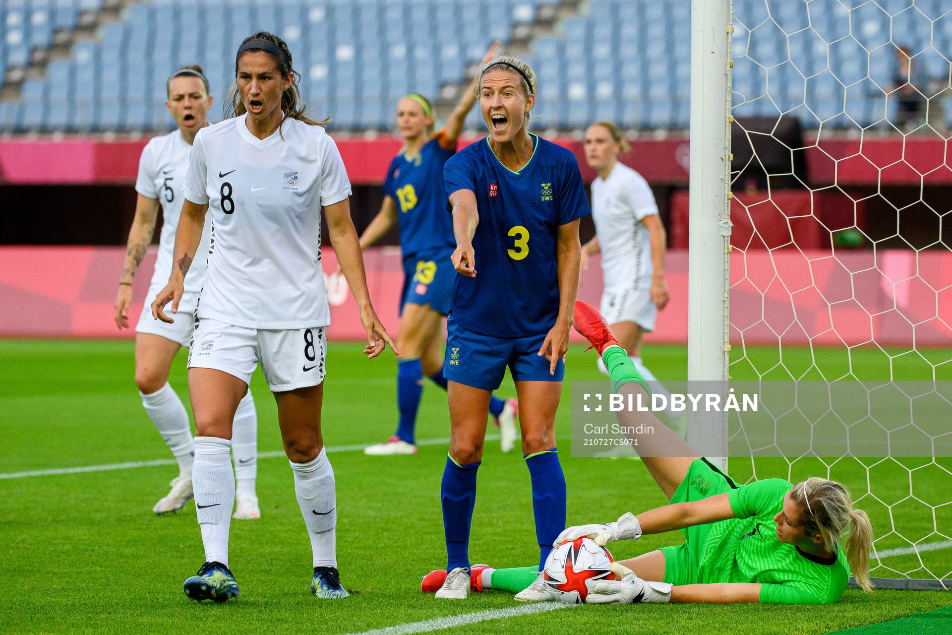 Emma Kullberg of Sweden reacts in the women’s football