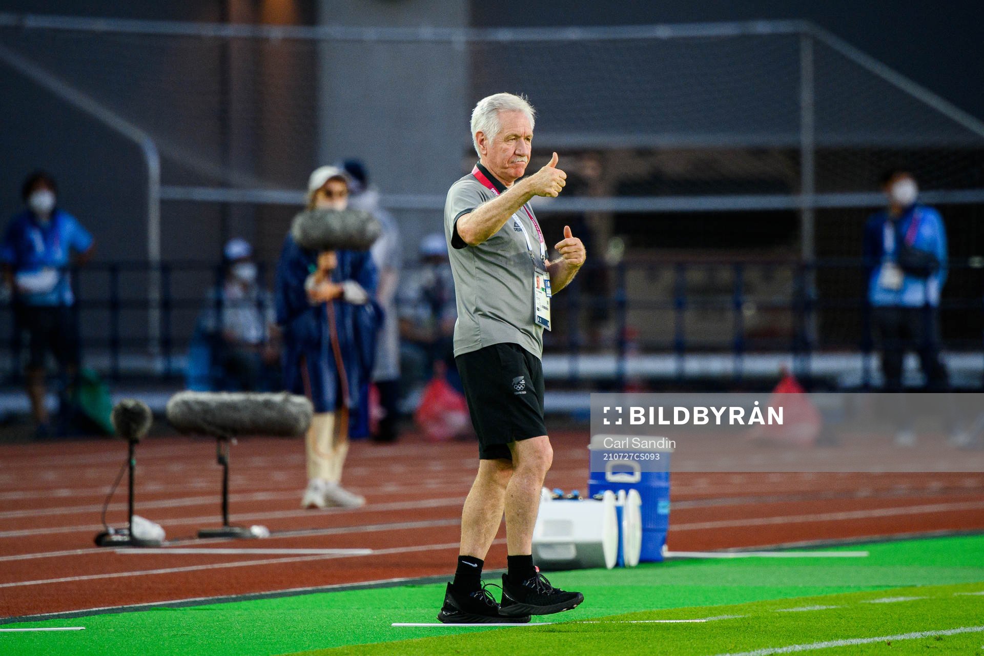 Tom Sermanni, head coach of New Zealand in the women’s