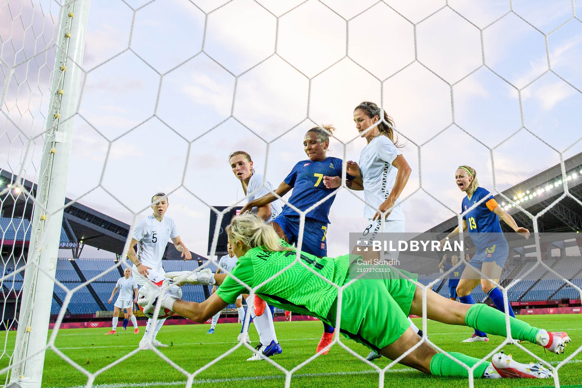 Madelen Janogy of Sweden against goalkeeper Erin Nayler of New Zealand in the women’s football match between New Zealand and Sweden during day 4 of the Tokyo 2020 Olympic Games on July 27, 2021 in Rifu.