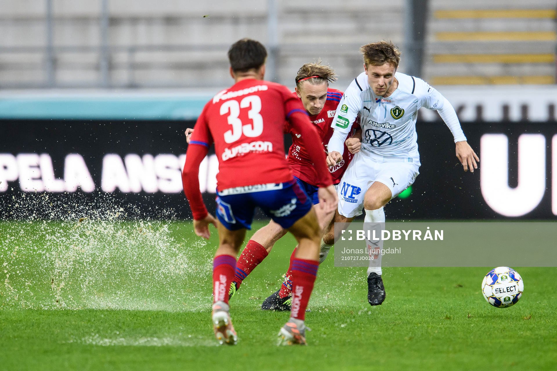 Östers Isak Magnusson och Jönköpings Daniel Strandsäter