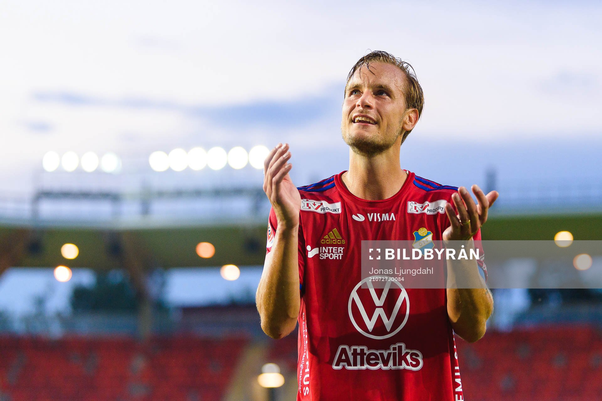 Östers Månz Berg  jublar