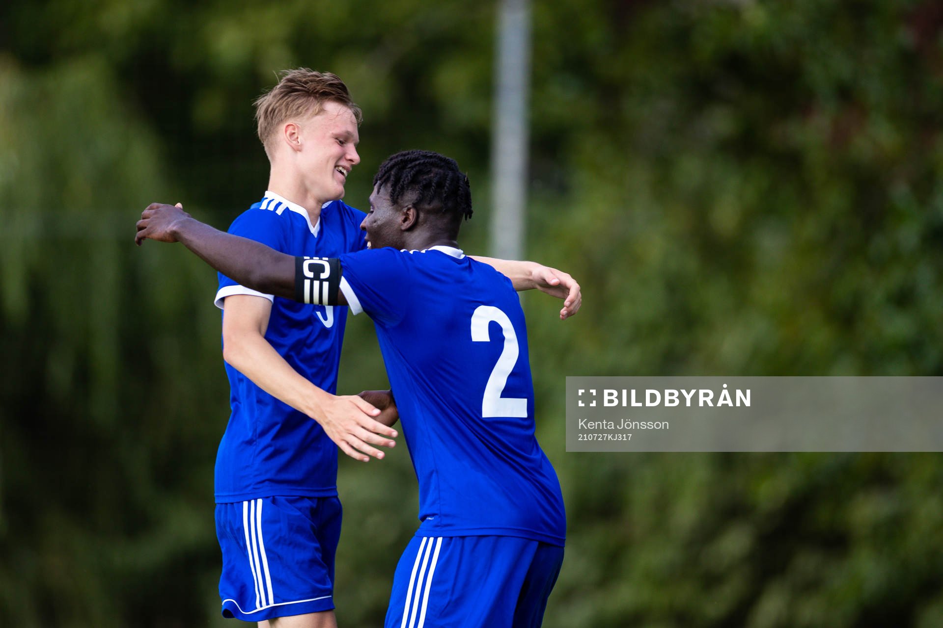 Noel Sergel (v) och Oscar Reinholdsson (h) jublar