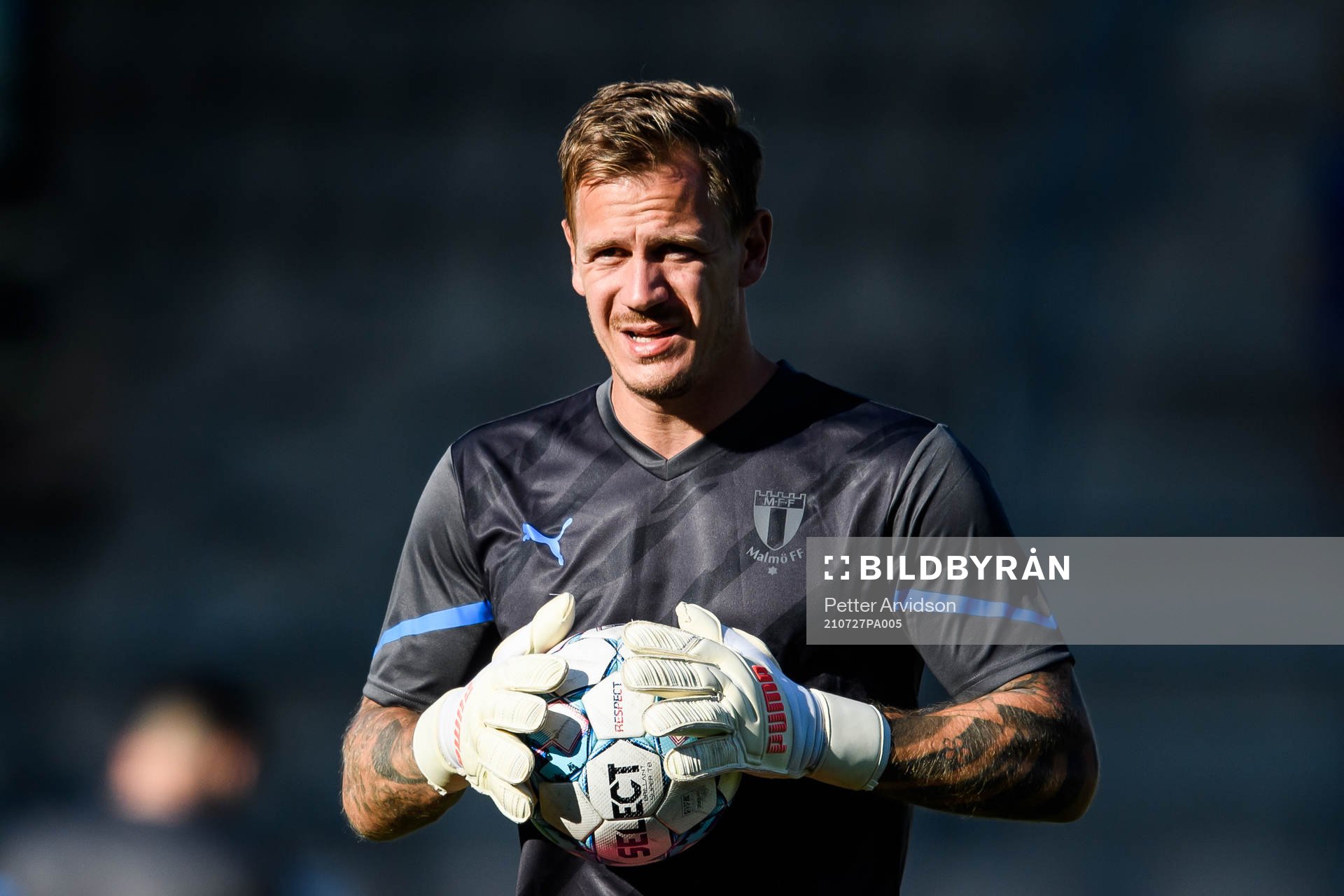 goalkeeper Johan Dahlin of Malmö FF
