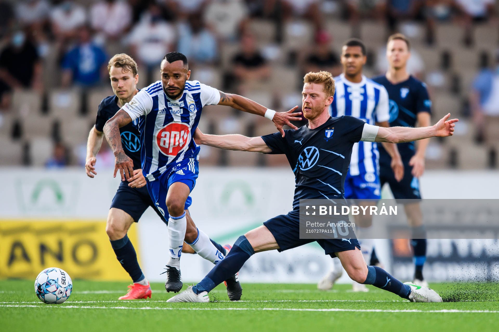 Jair Tavares Silva of Helsinki and Anders Christiansen of