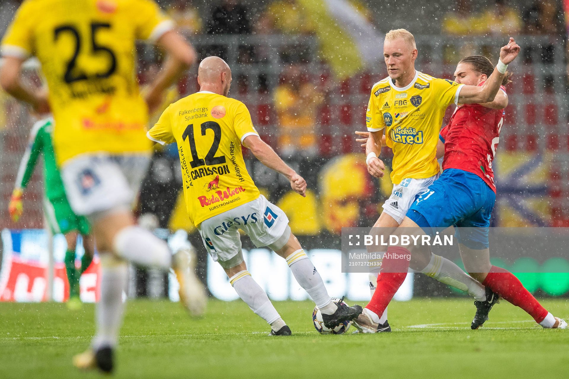 Falkenbergs Tobias Englund och Helsingborgs Charlie Weberg
