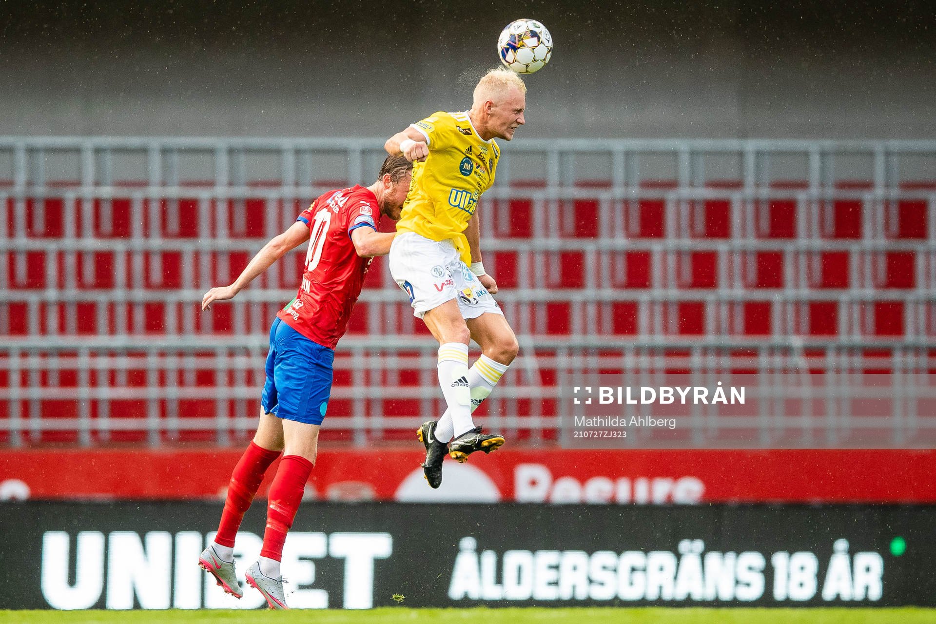 Helsingborgs Rasmus Jönsson och Falkenbergs Adam Bergmark