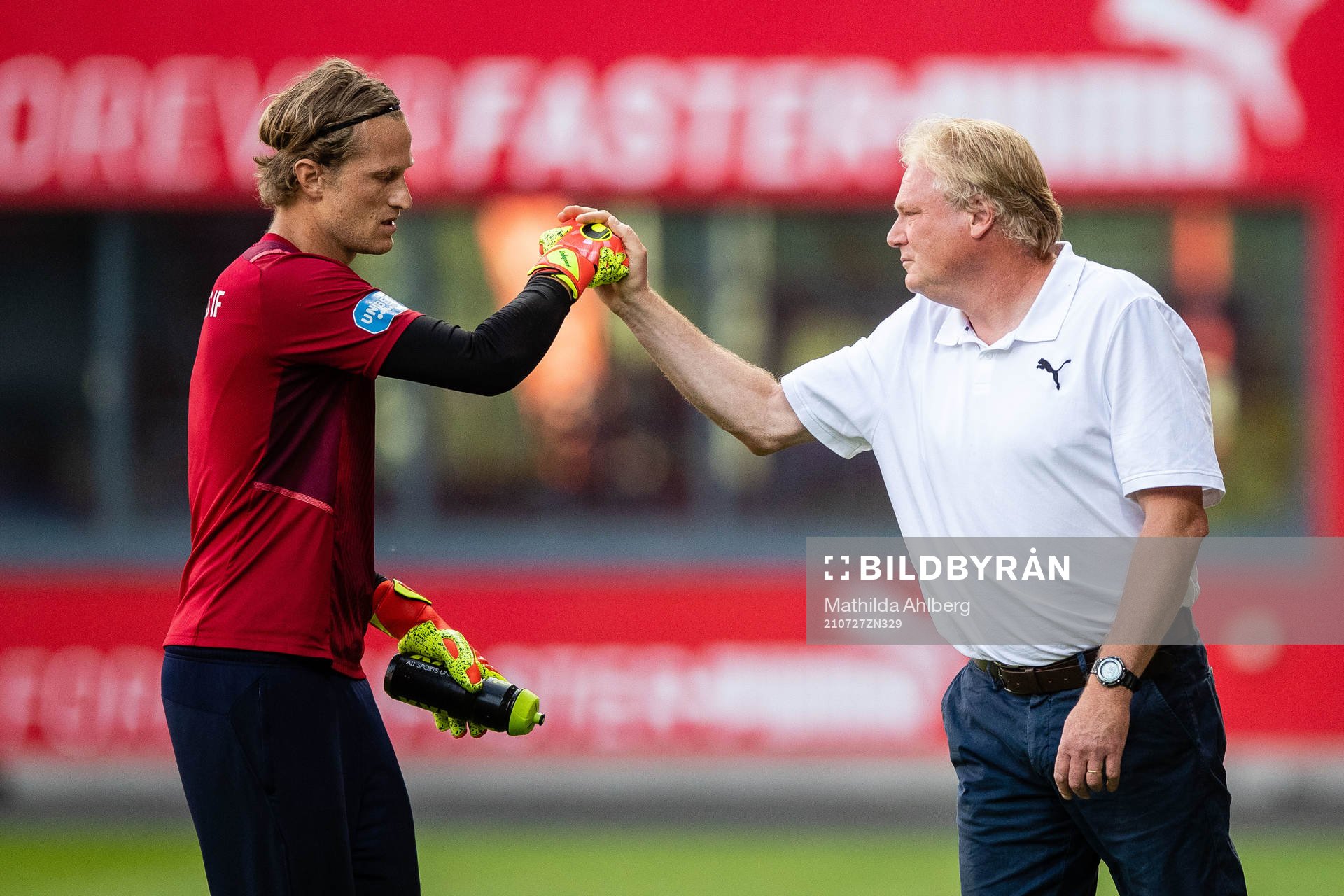 Helsingborgs målvakt Anders Lindegaard och tränare