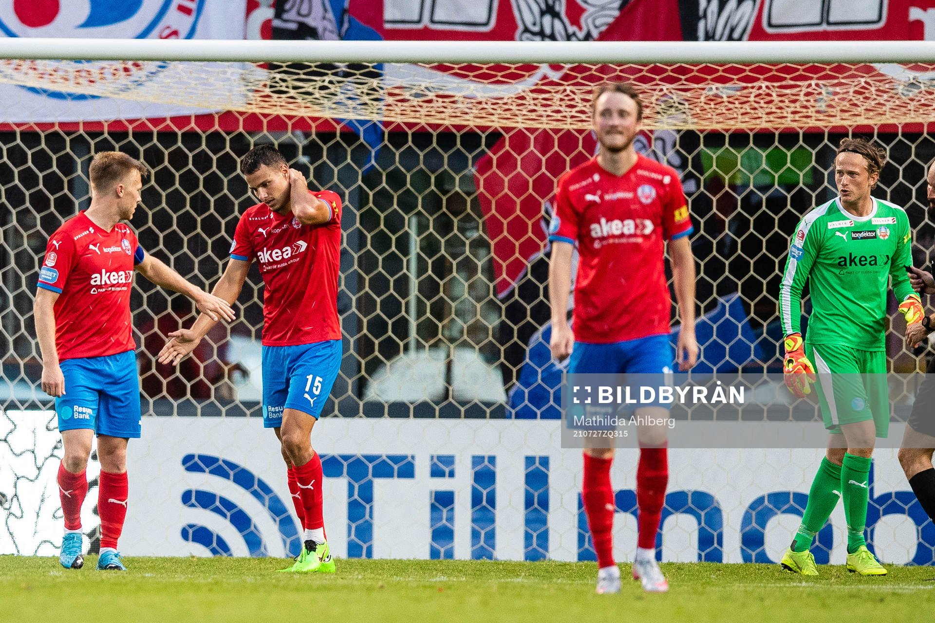Helsingborgs Assad Al Hamlawi har ont under fotbollsmatchen i Superettan mellan Helsingborg och Falkenberg den 27 juli 2021 i Helsingborg.