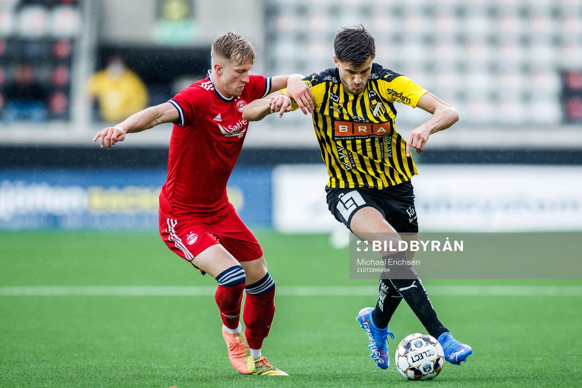 Ross McCrorie of Aberdeen and Alexander Jeremejeff  of