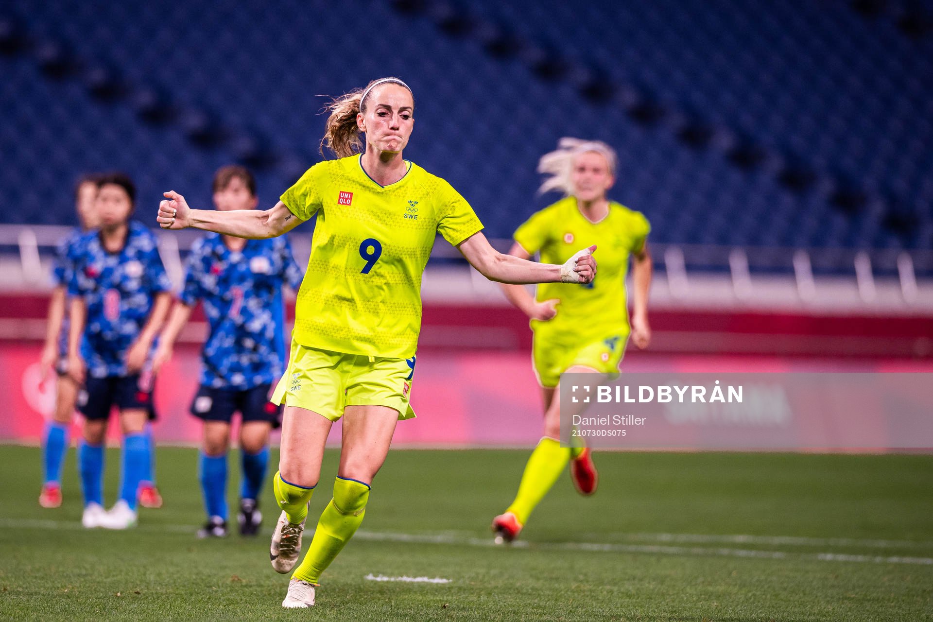 Kosovare Asllani of Sweden celebrates