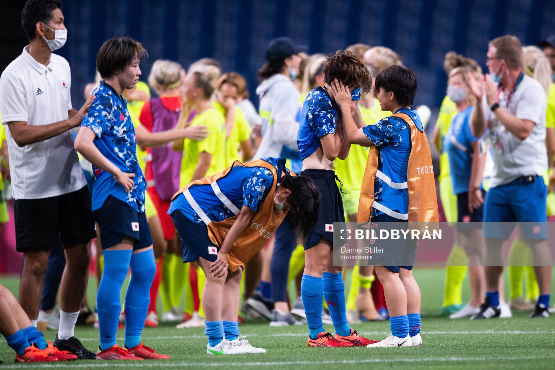 Japanese players looks dejected