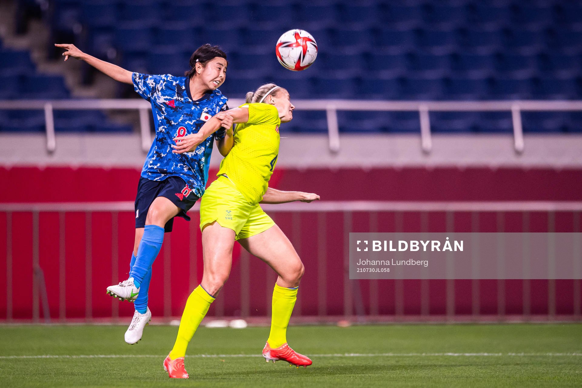 Hanna Glas and Narumi Miura of Japan in the women's