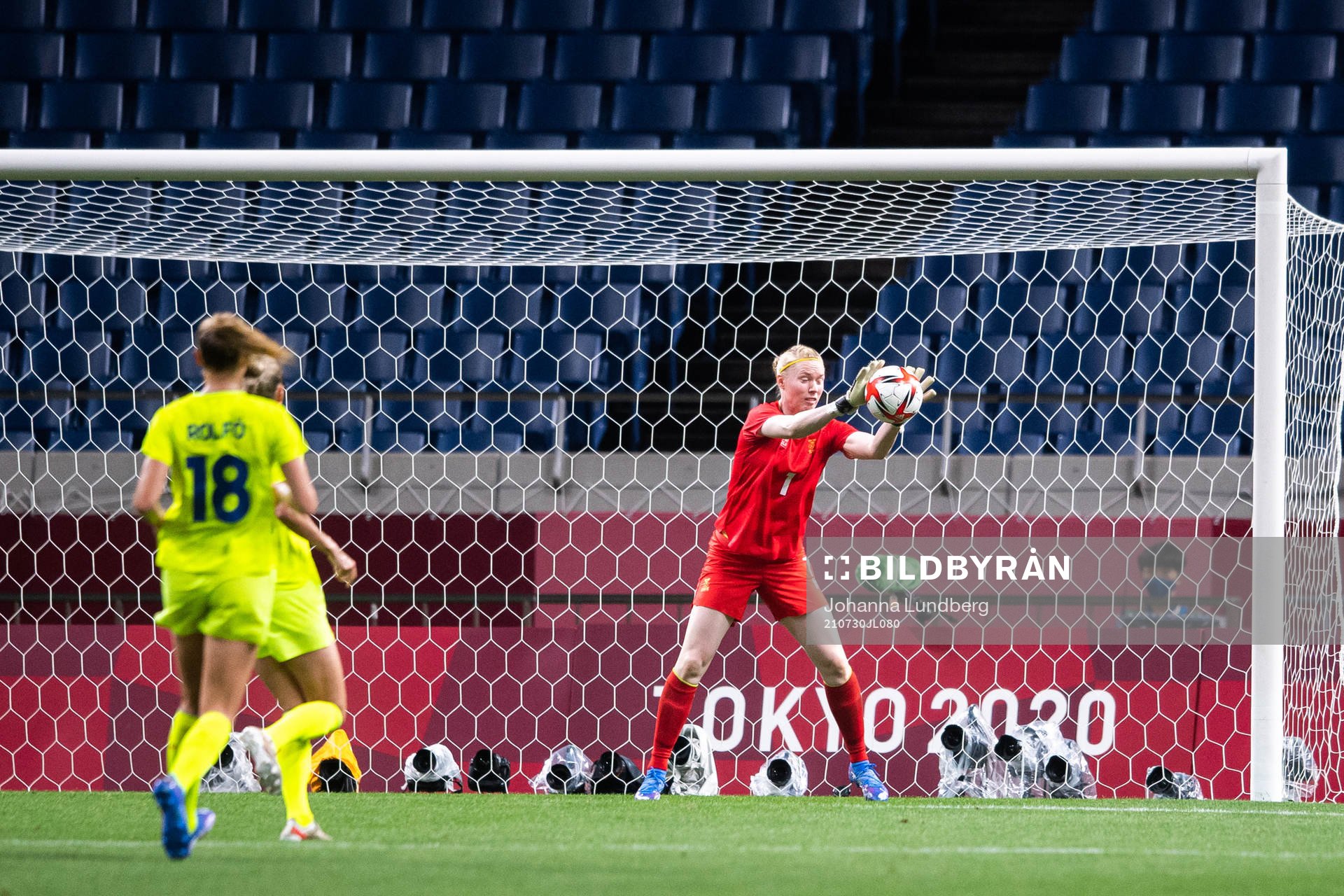 Goalkeeper Hedvig Lindahl of Sweden in the women's football