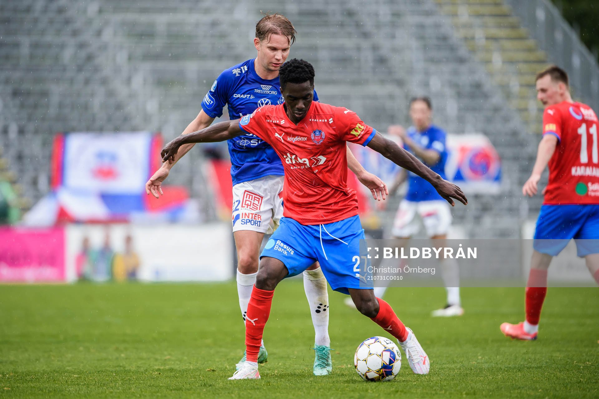 Helsingborgs Benjamin Acquah och Trelleborgs Johan Blomberg
